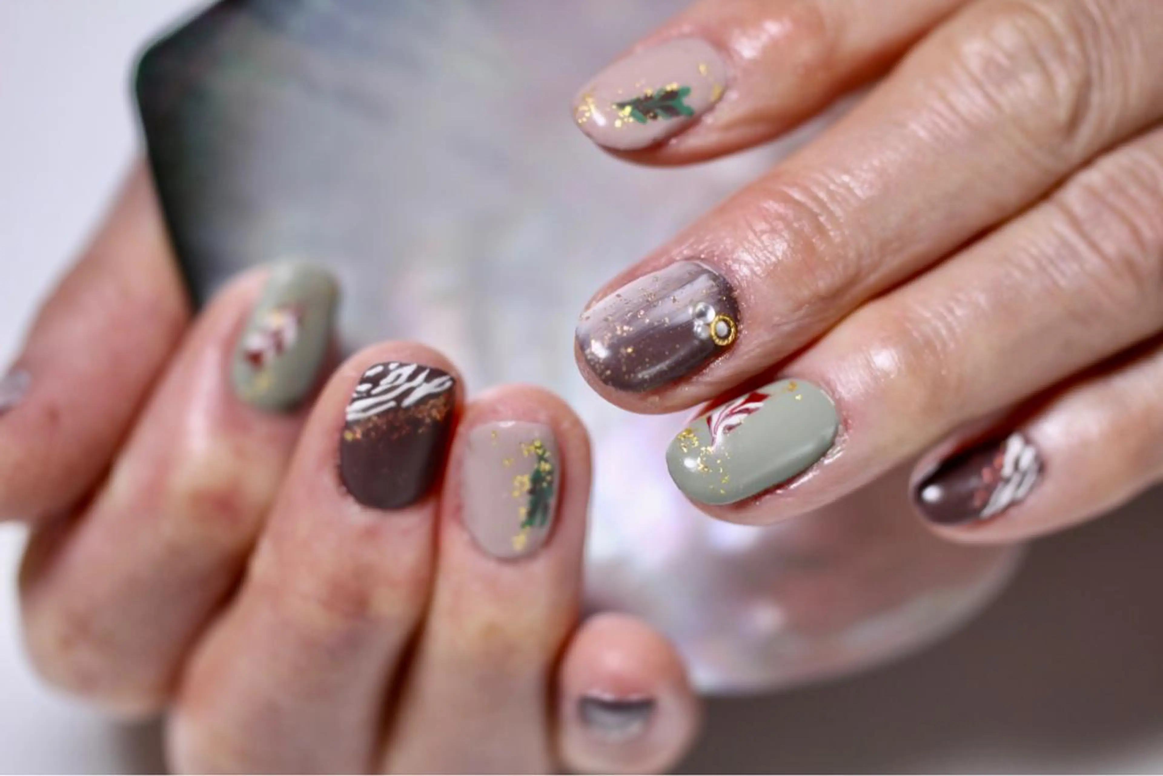 ネイル ジェルネイル バレンタイン ママリンド　志村坂上店所属・しみ えんのネイルデザイン