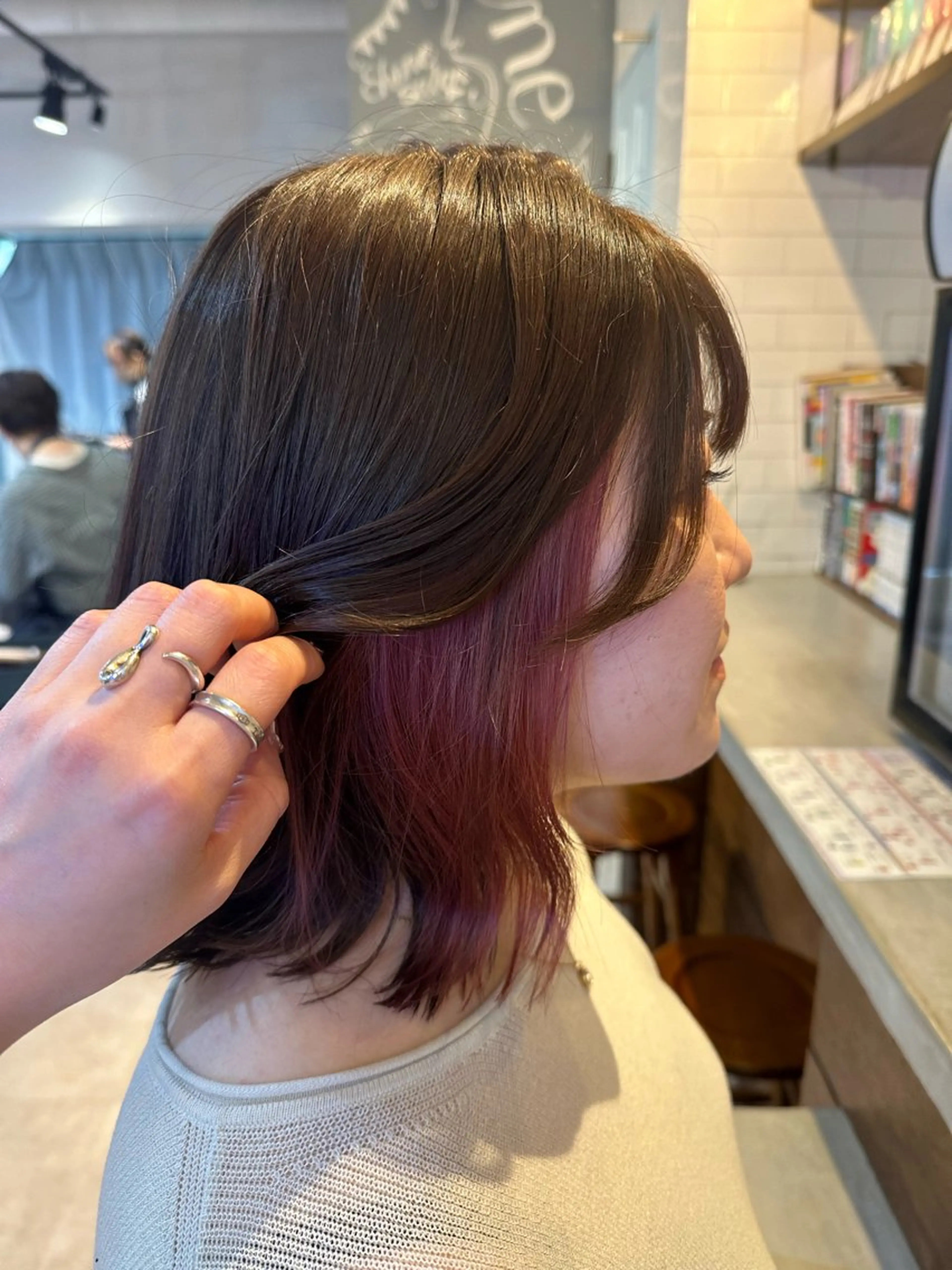 ミディアム カラー レッドカラー ヘアカラー トリートメント 七井 香奈 (なないかな)のヘアスタイル