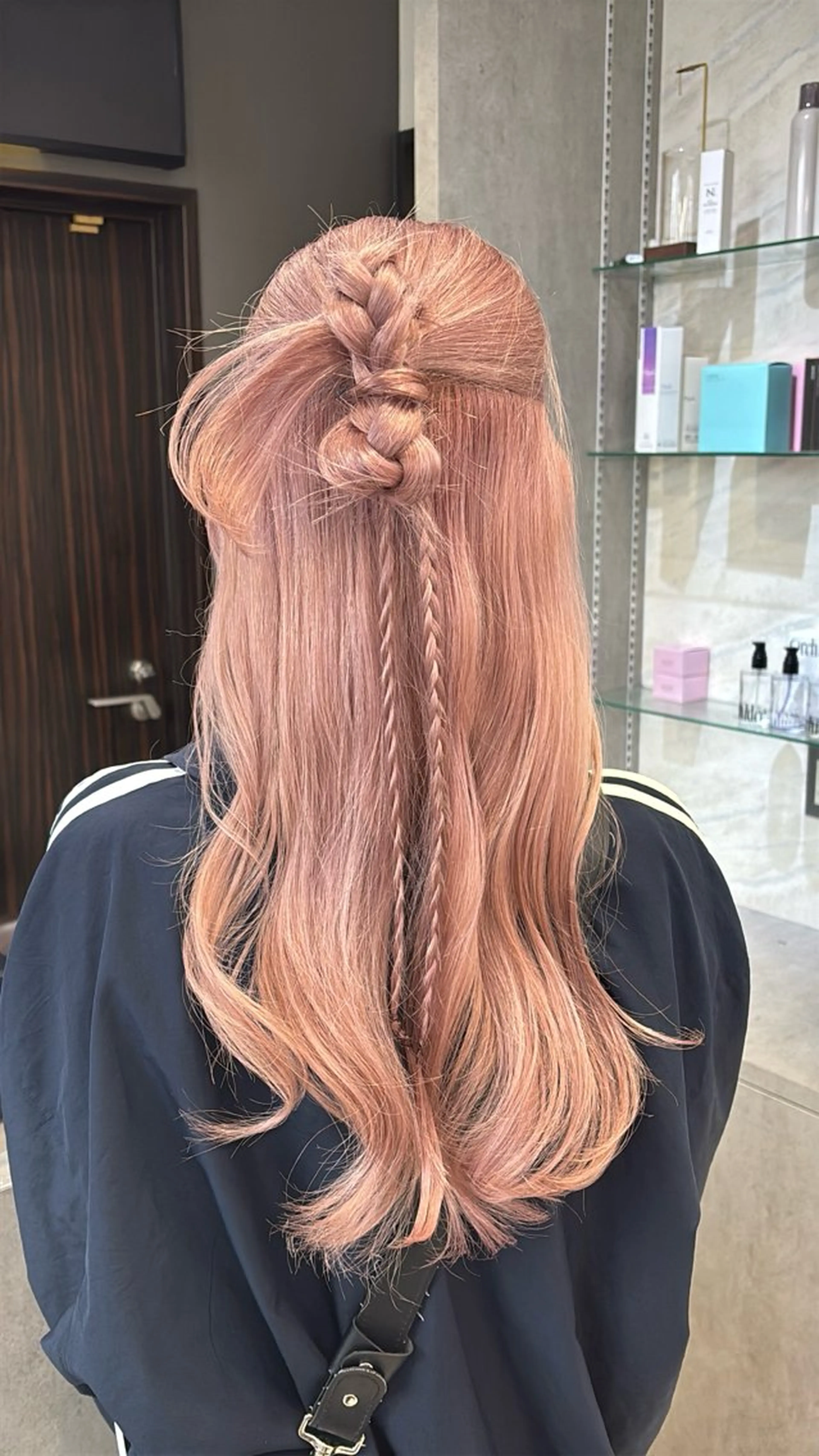 ヘアアレンジ ヘアセット 韓国ヘア/ブリーチ無 しWカラー/オリーブのヘアスタイル