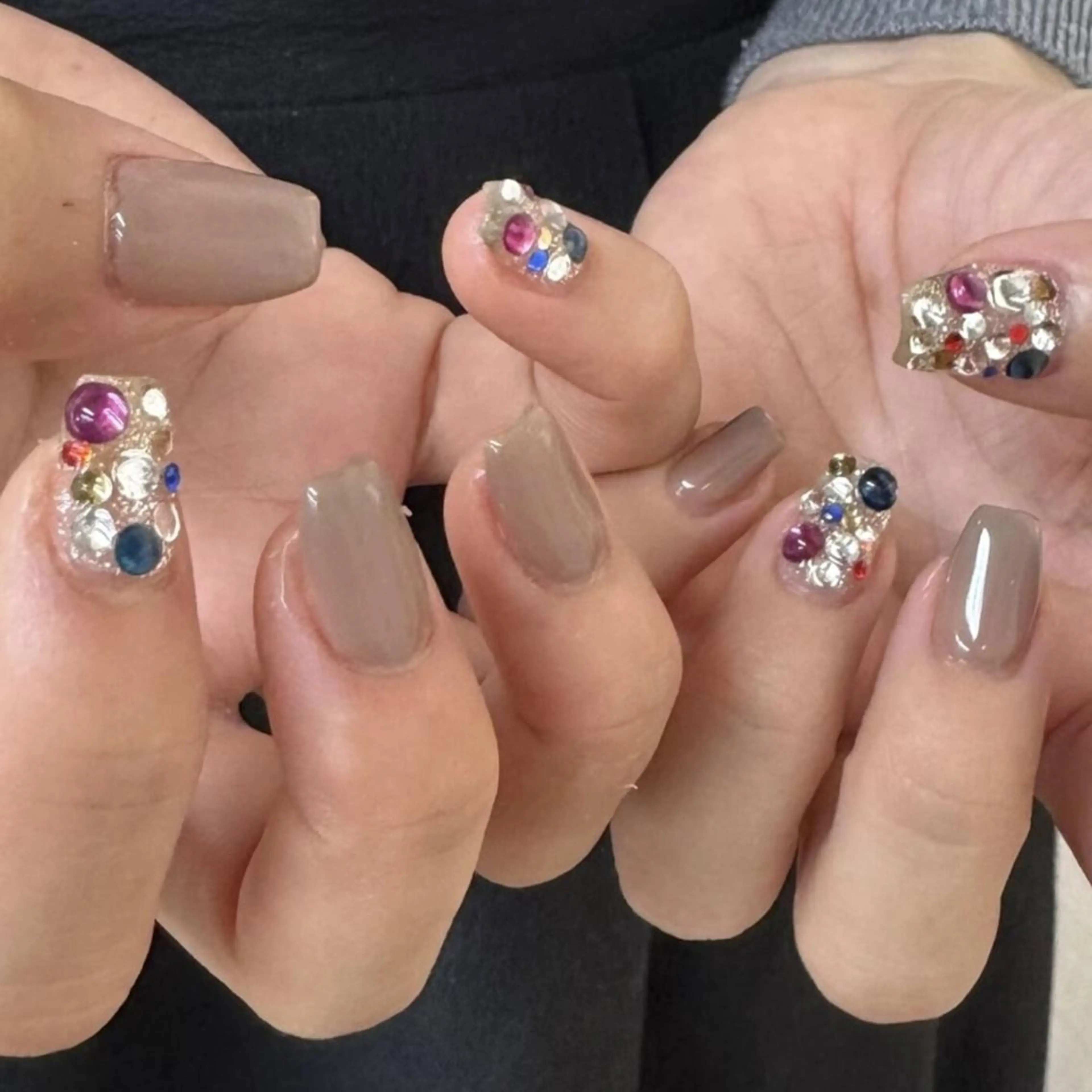 ネイル ジェルネイル 韓国ネイル ニュアンスネイル ワンホンネイル nailstudio eviz新宿店のネイルデザイン