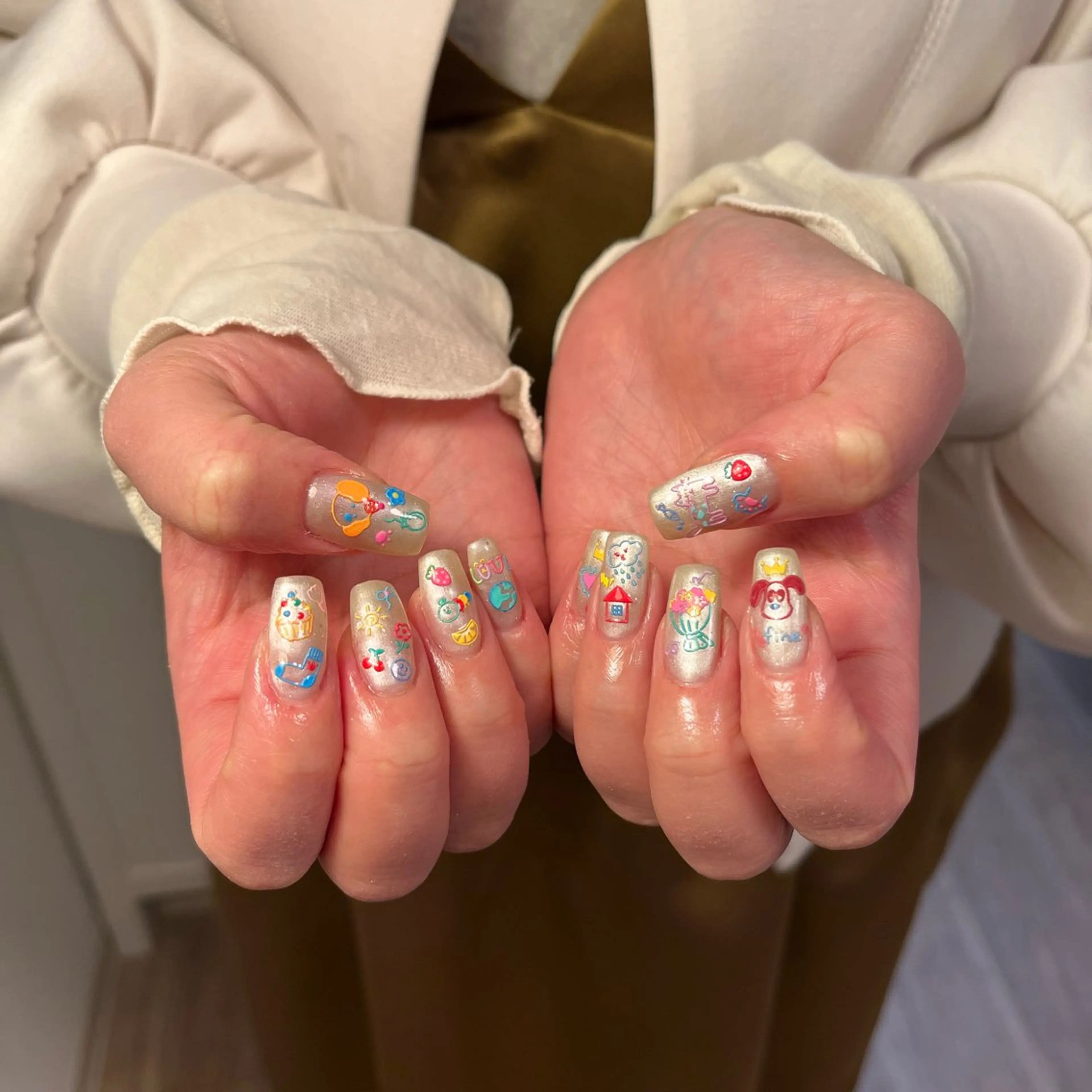 ネイル 持ち込み ハンドネイル フットネイル neroria nail所属・neroria nailのネイルデザイン