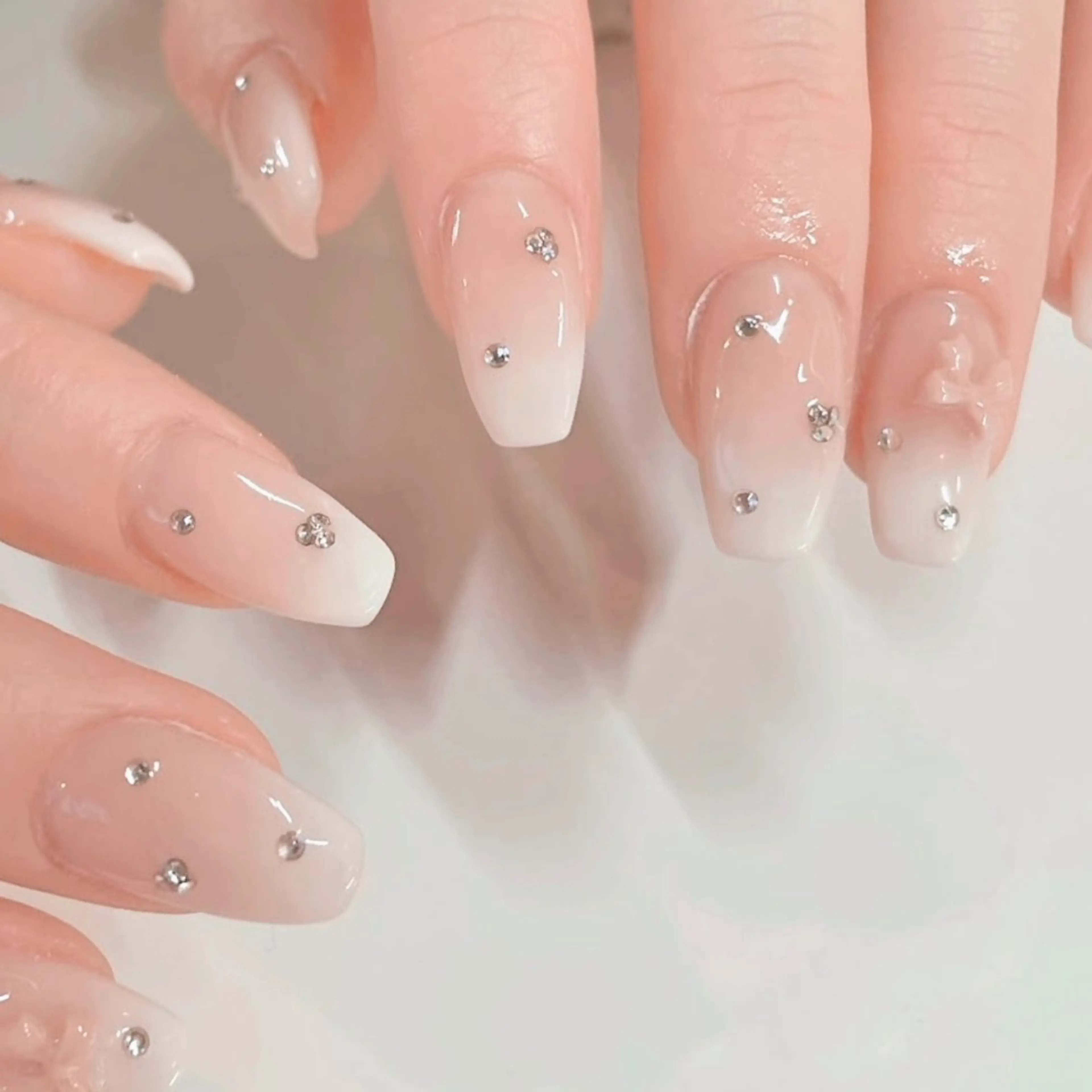 ネイル Fiore nail🪽✨のネイルデザイン