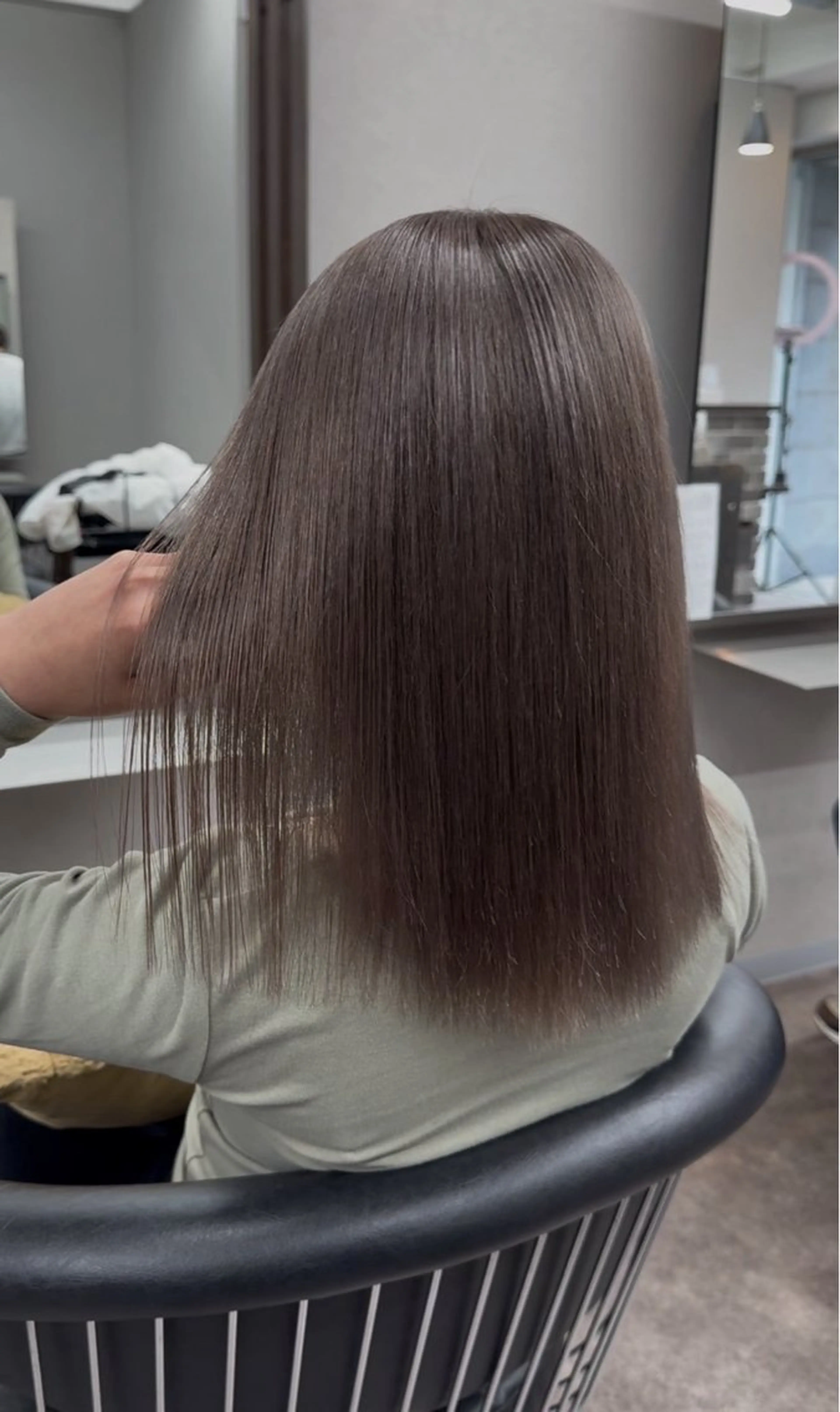 セミロング カラー ヘアカラー トリートメント ブリーチカラー🎀 Himariのヘアスタイル