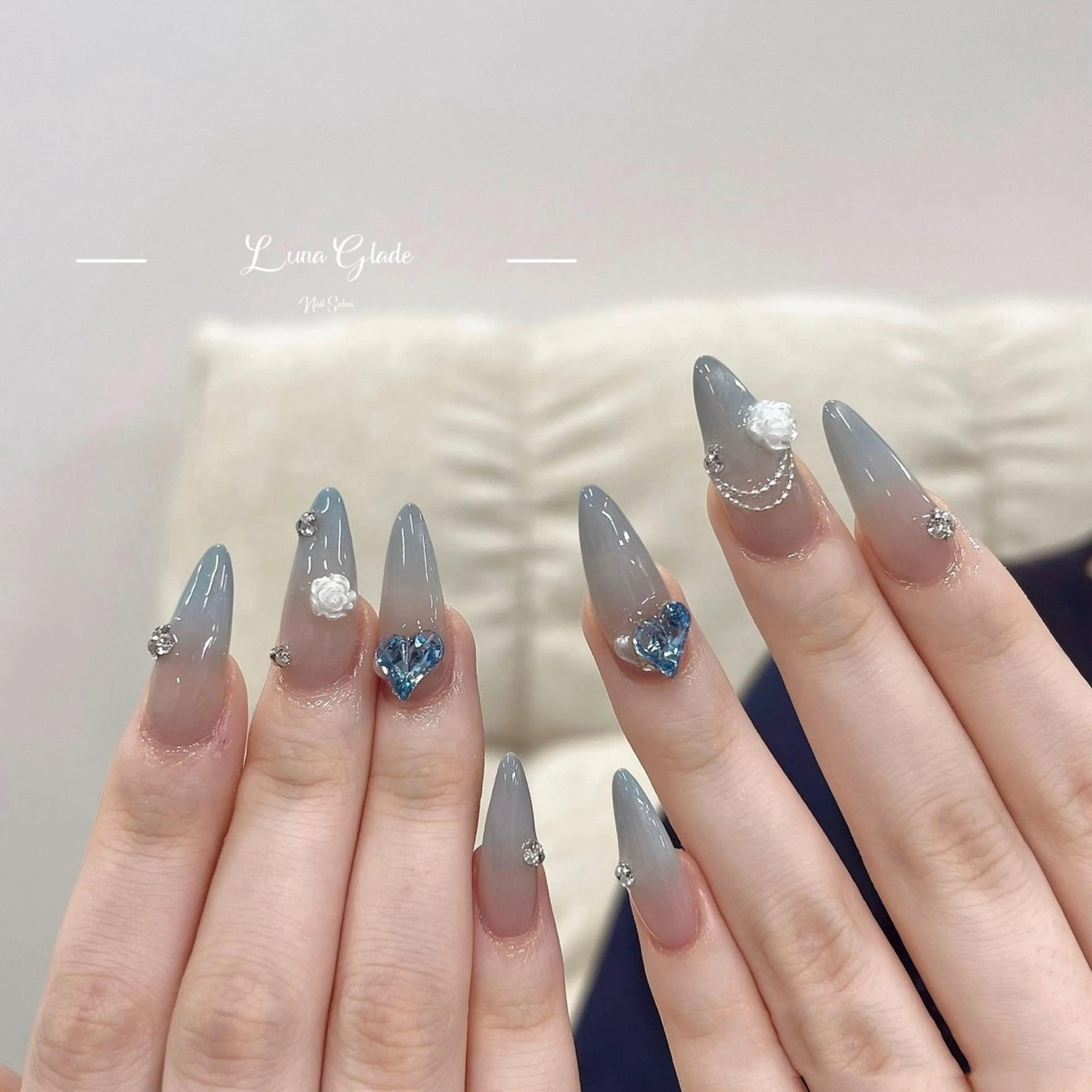 ネイル ハンドネイル Luna Glade Nail Salon所属・Luna Gladeのネイルデザイン