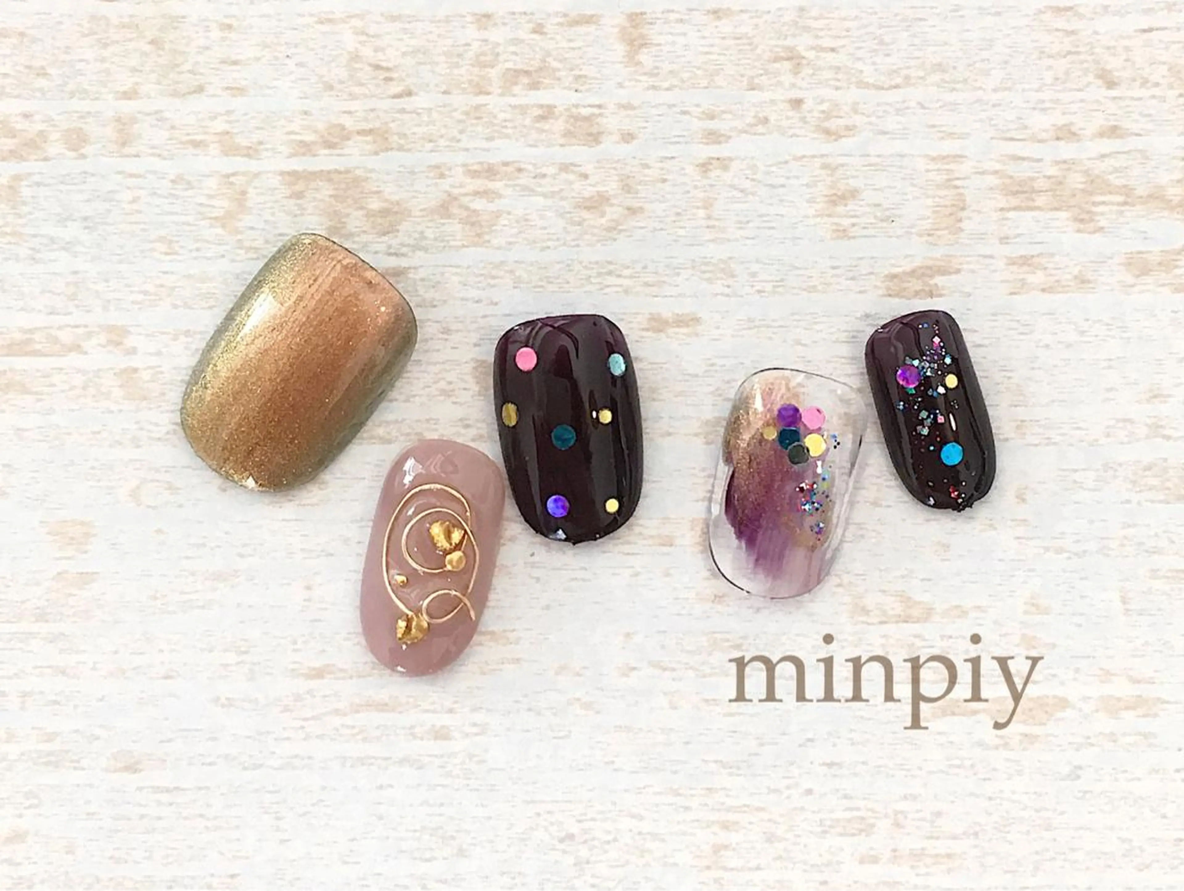 ネイル 𖡼 yumenoのネイルデザイン