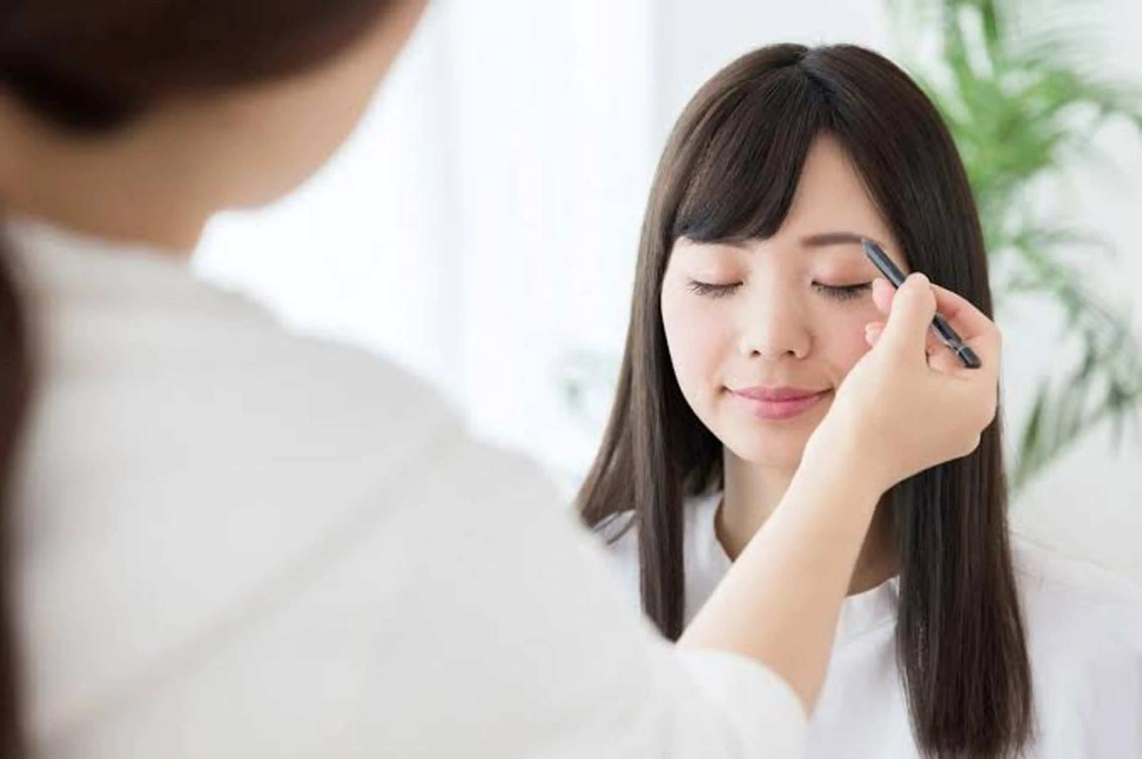 眉スタイリングの写真