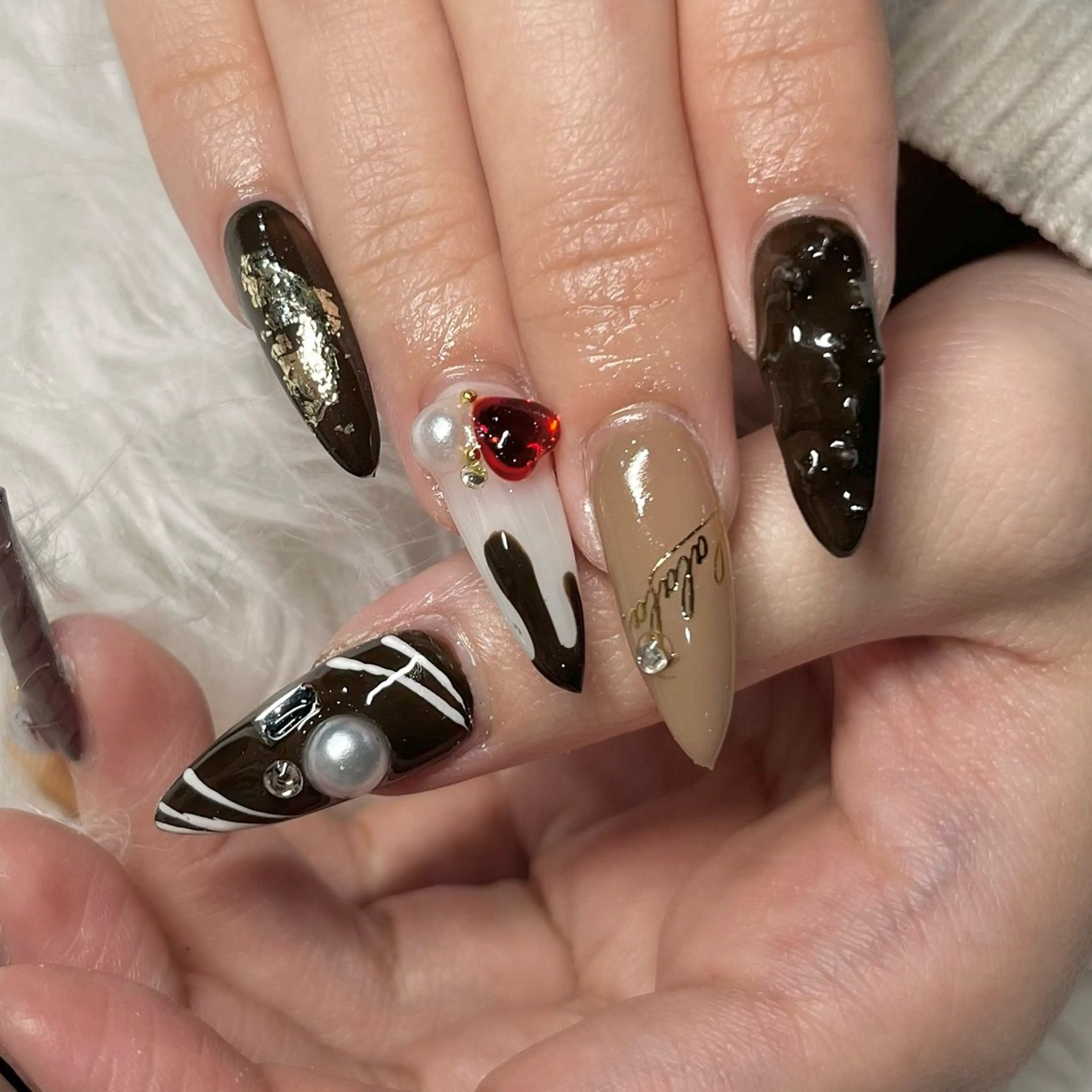 ネイル WINK DOLL 🌹MARIのネイルデザイン