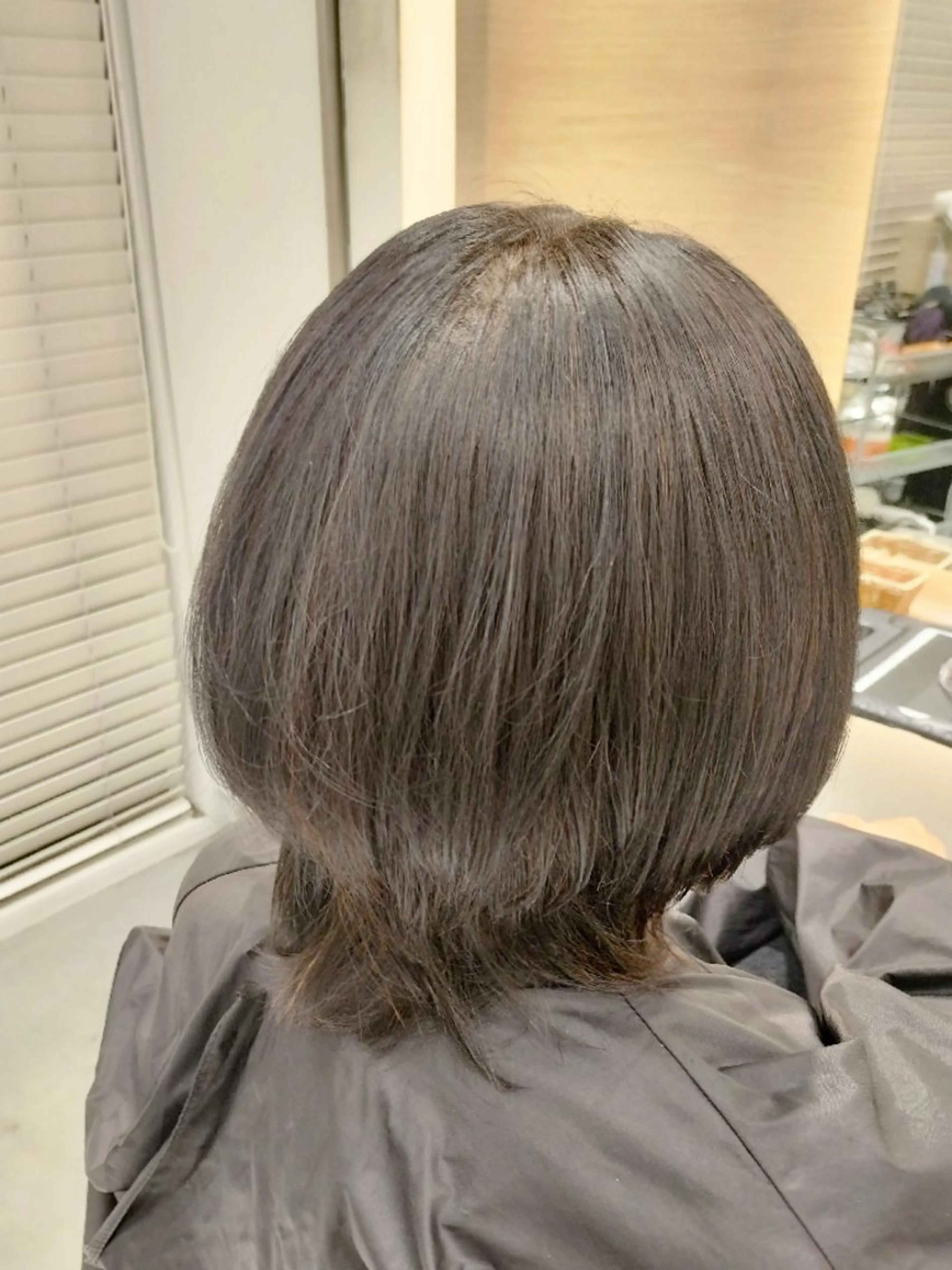ミディアム ほんま ひろみのヘアスタイル
