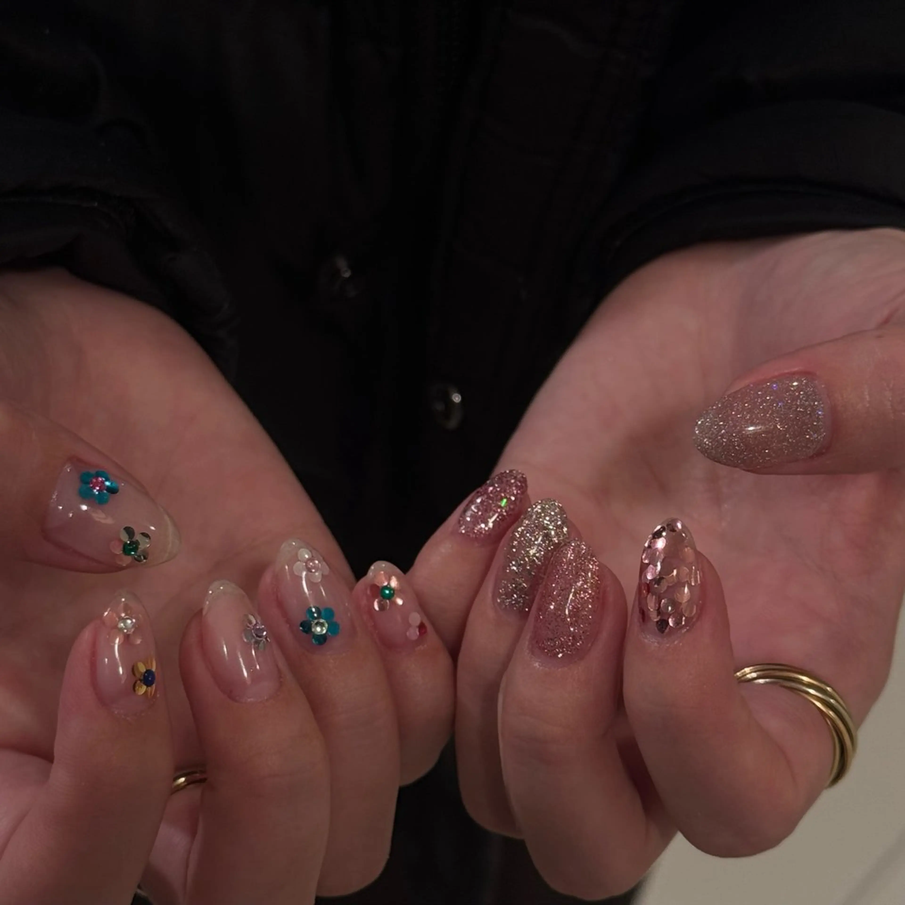 ネイル ホログラムネイル 持ち込み ニュアンスネイル Yu_me(ユーミー)所属・Yu_me fuukaのネイルデザイン