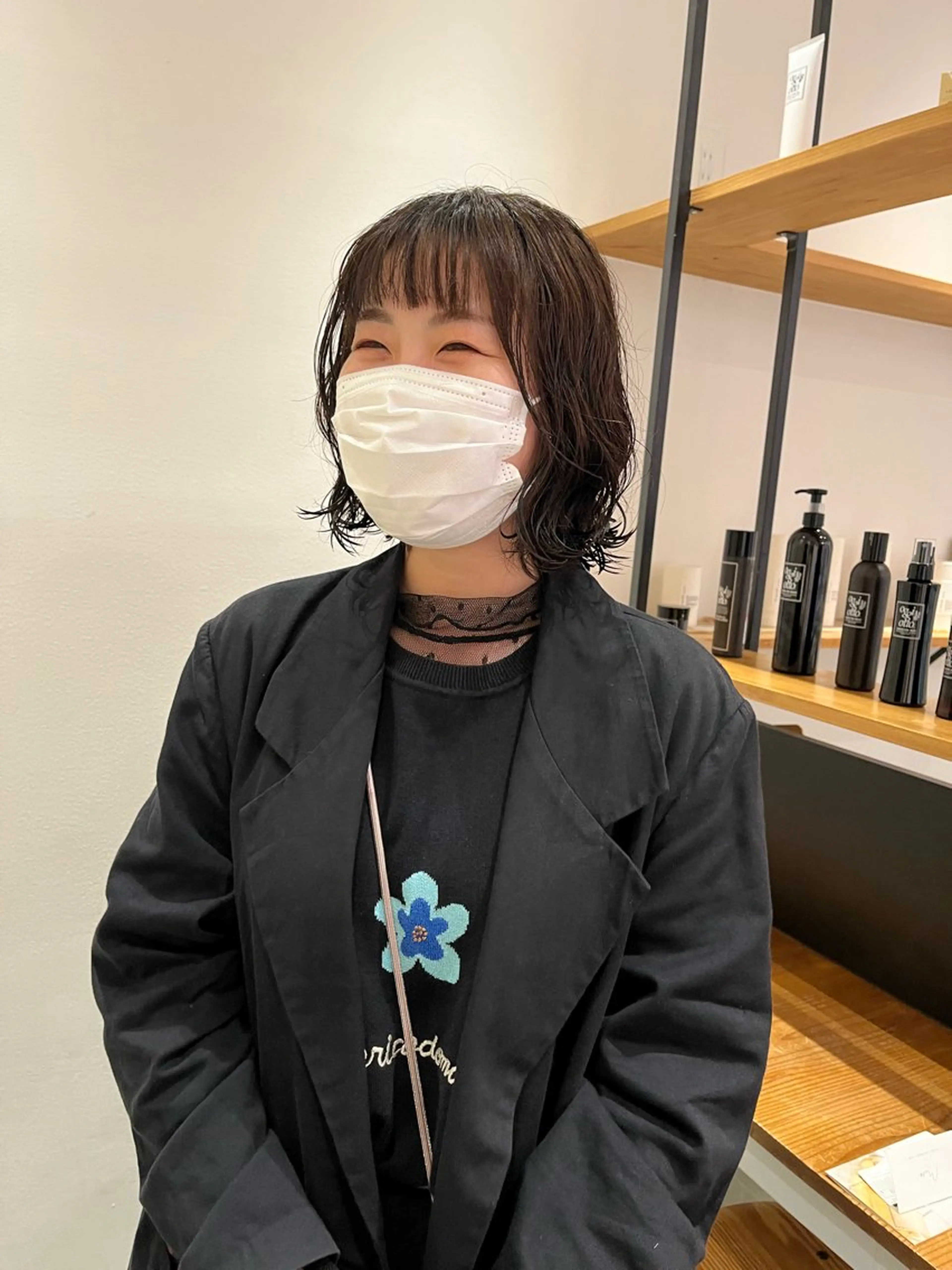 ミディアム 西崎 満里奈のヘアスタイル