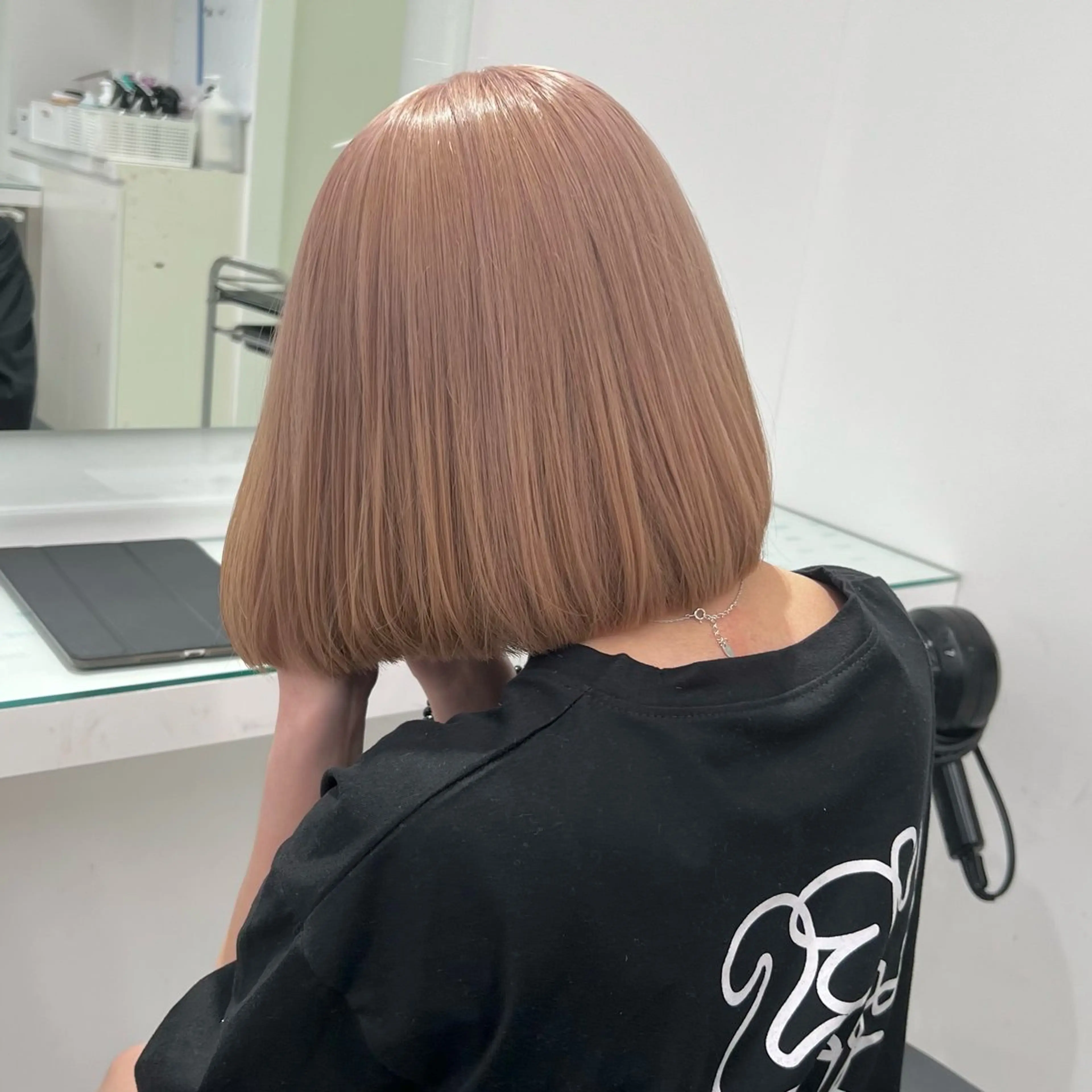 ショート カラー ヘアアレンジ カット ヘアカラー トリートメント ヘッドスパ ヘアセット ‎🤍韓国ボブ/ 縮毛矯正🪽‪ひかりのヘアスタイル