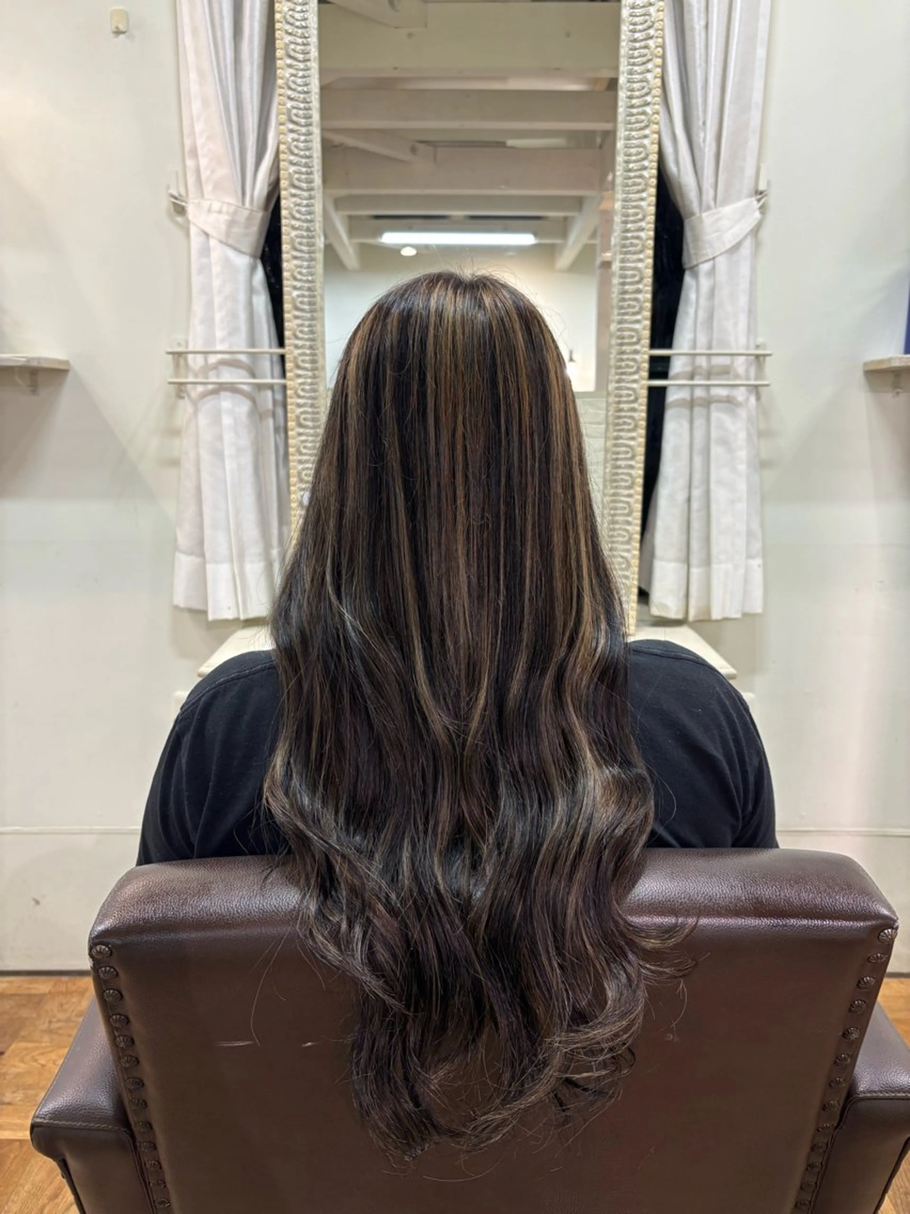 ロング ハイライト タニグチ 南草津のヘアスタイル