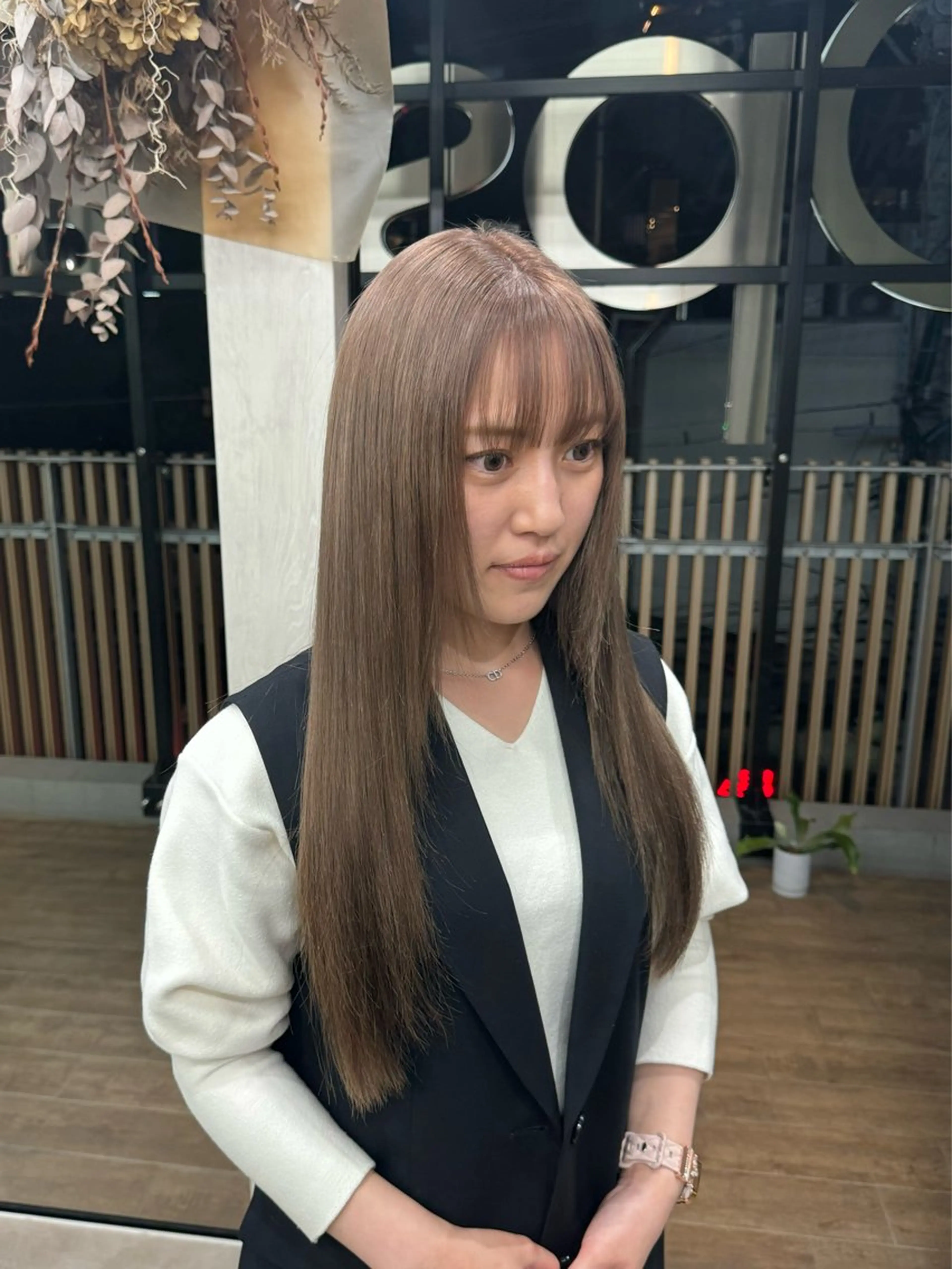 ロング カラー カット ヘアカラー トリートメント 🌱ブリーチ・透明感 カラー/mapi🦭のヘアスタイル