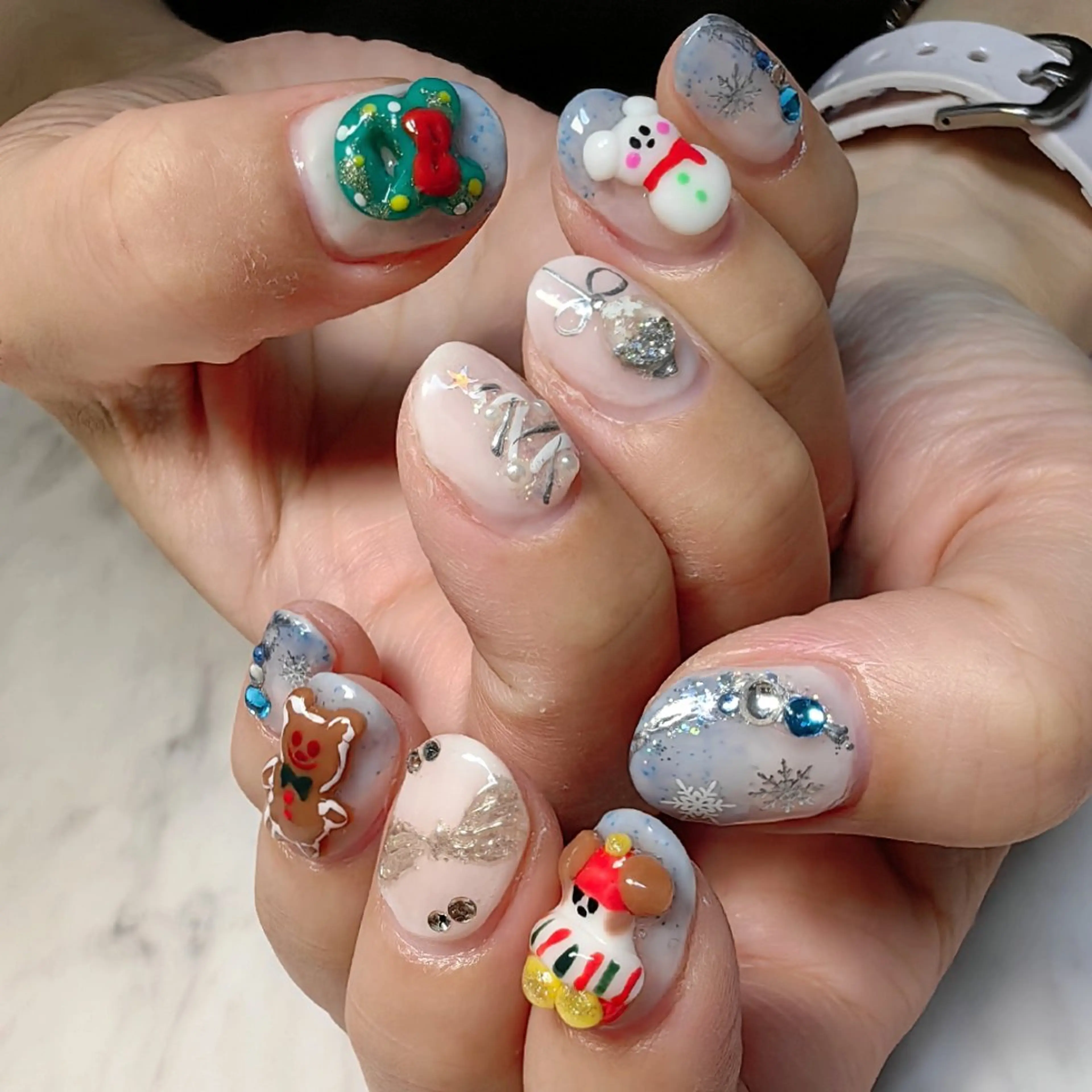 ネイル 冬ネイル クリスマス ハンドネイル reve あやののネイルデザイン
