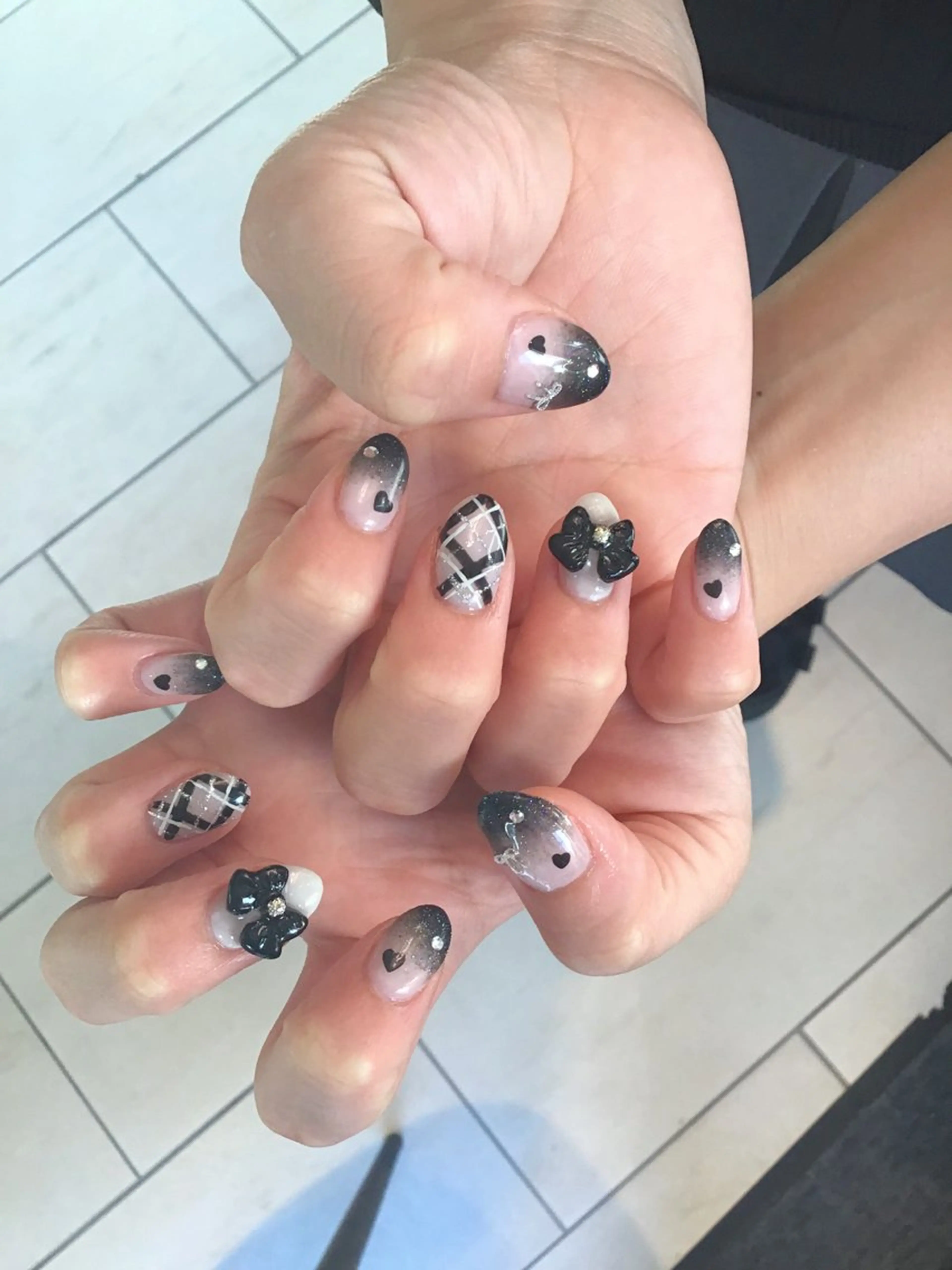 ネイル 持ち込み Nest 岩崎のネイルデザイン