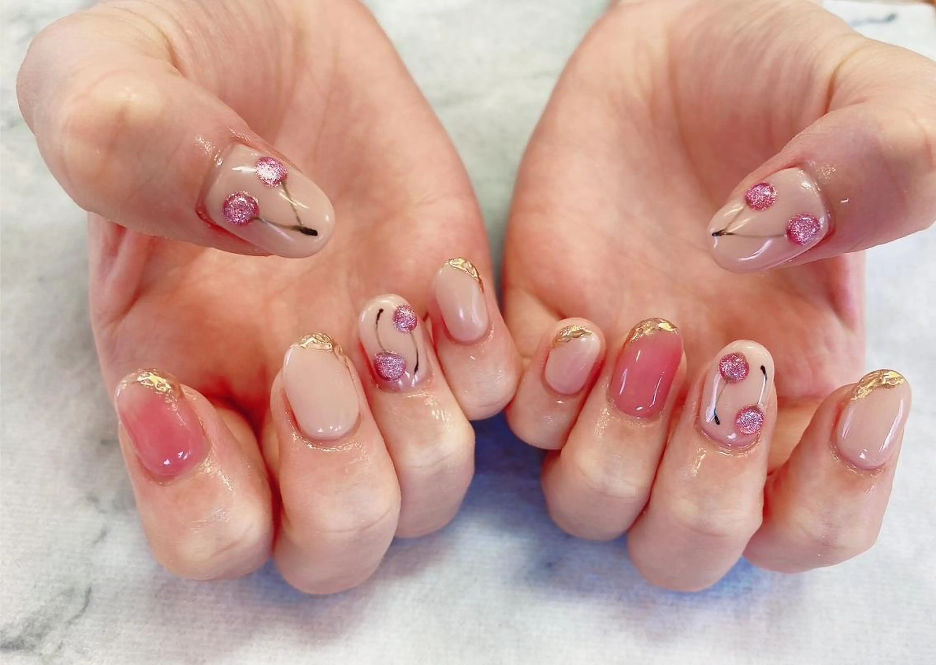 ネイル ネイルリボン 受付スタッフのネイルデザイン