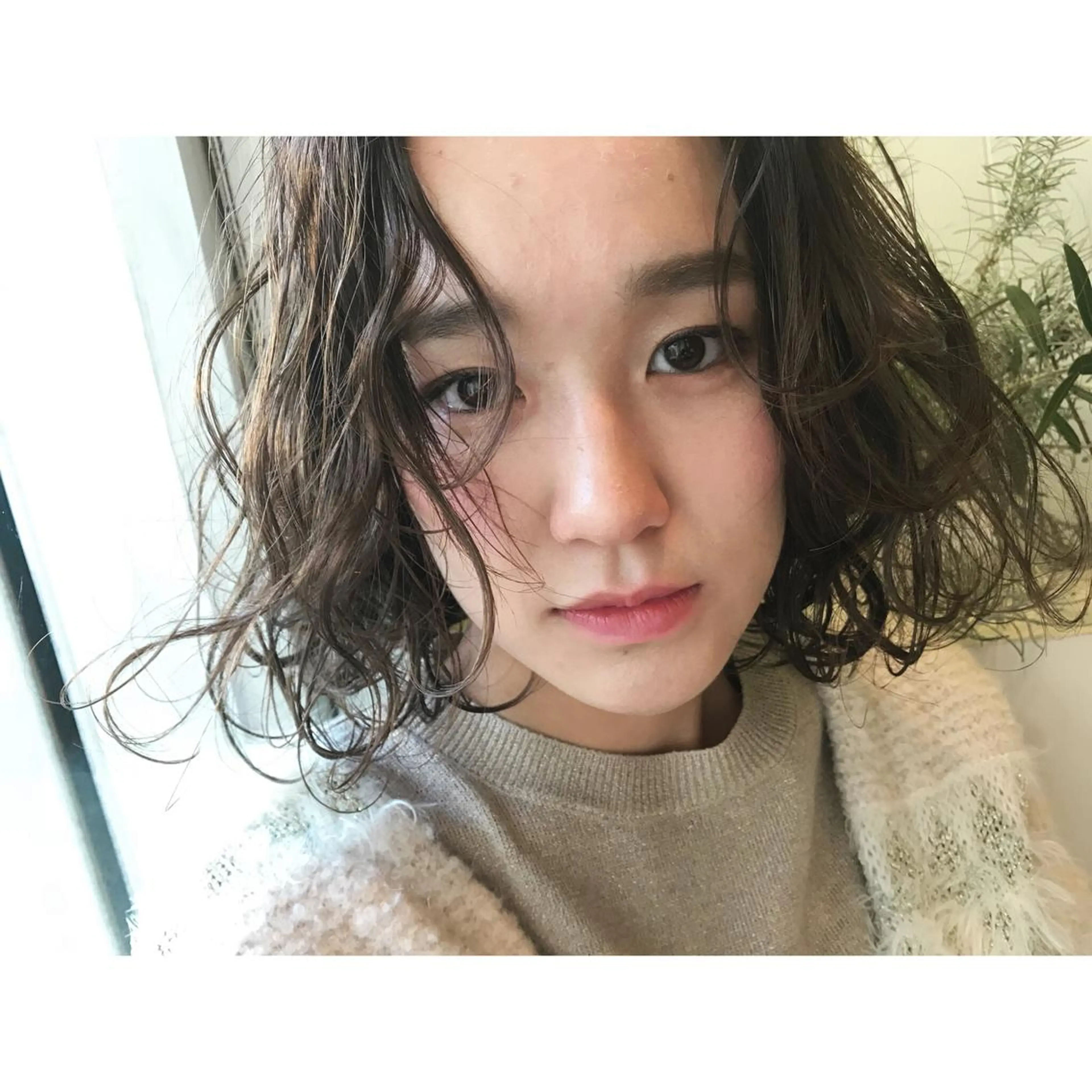 ショート カラー アッシュ 透明感カラー オリーブアッシュ Musiiik hairのヘアスタイル