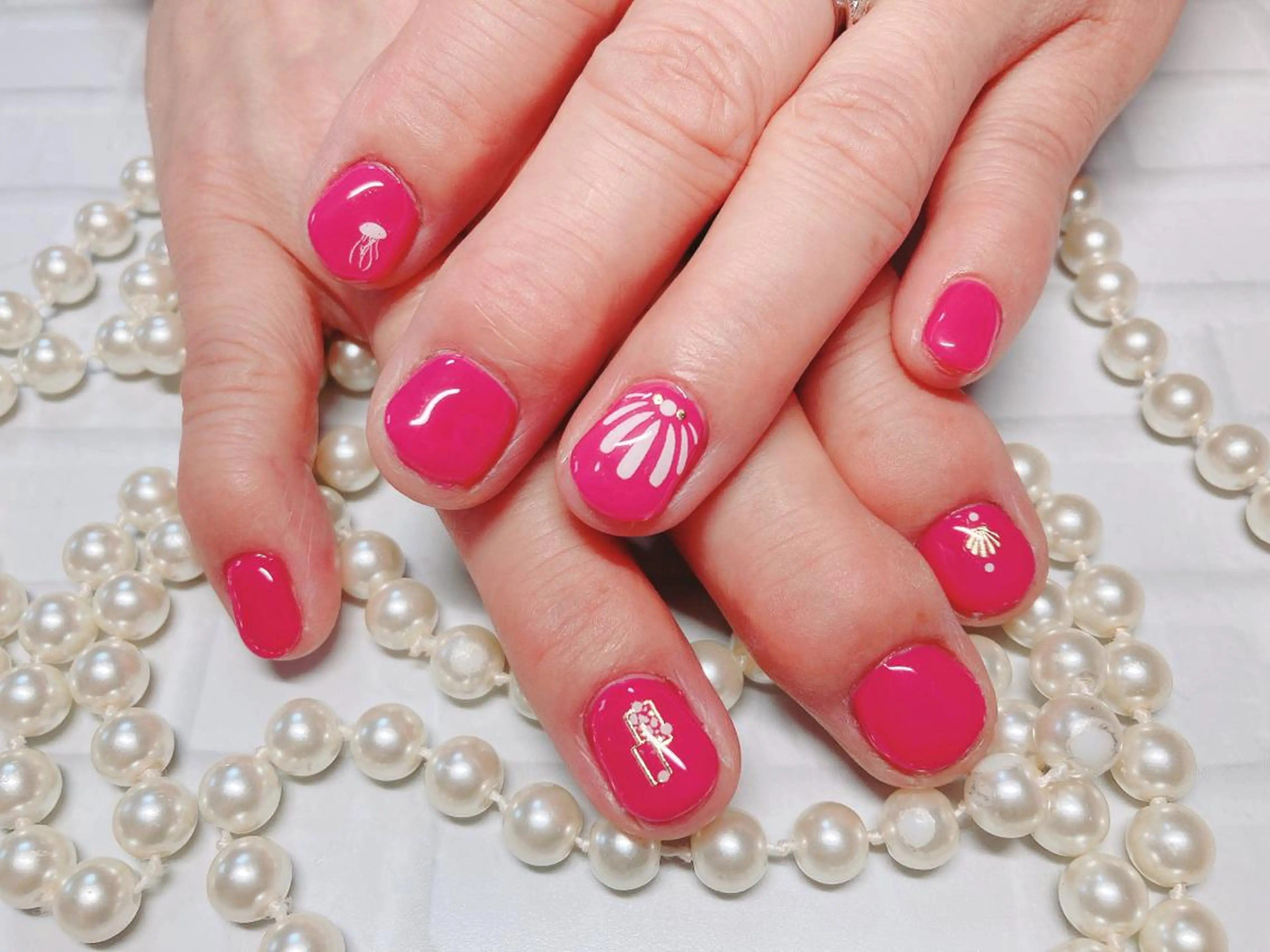 ネイル ピンク ハンドネイル ハンドケア ネイルサロン HARRYS所属・ネイル･脱毛サロン HARRYSのエステ・リラクイメージ