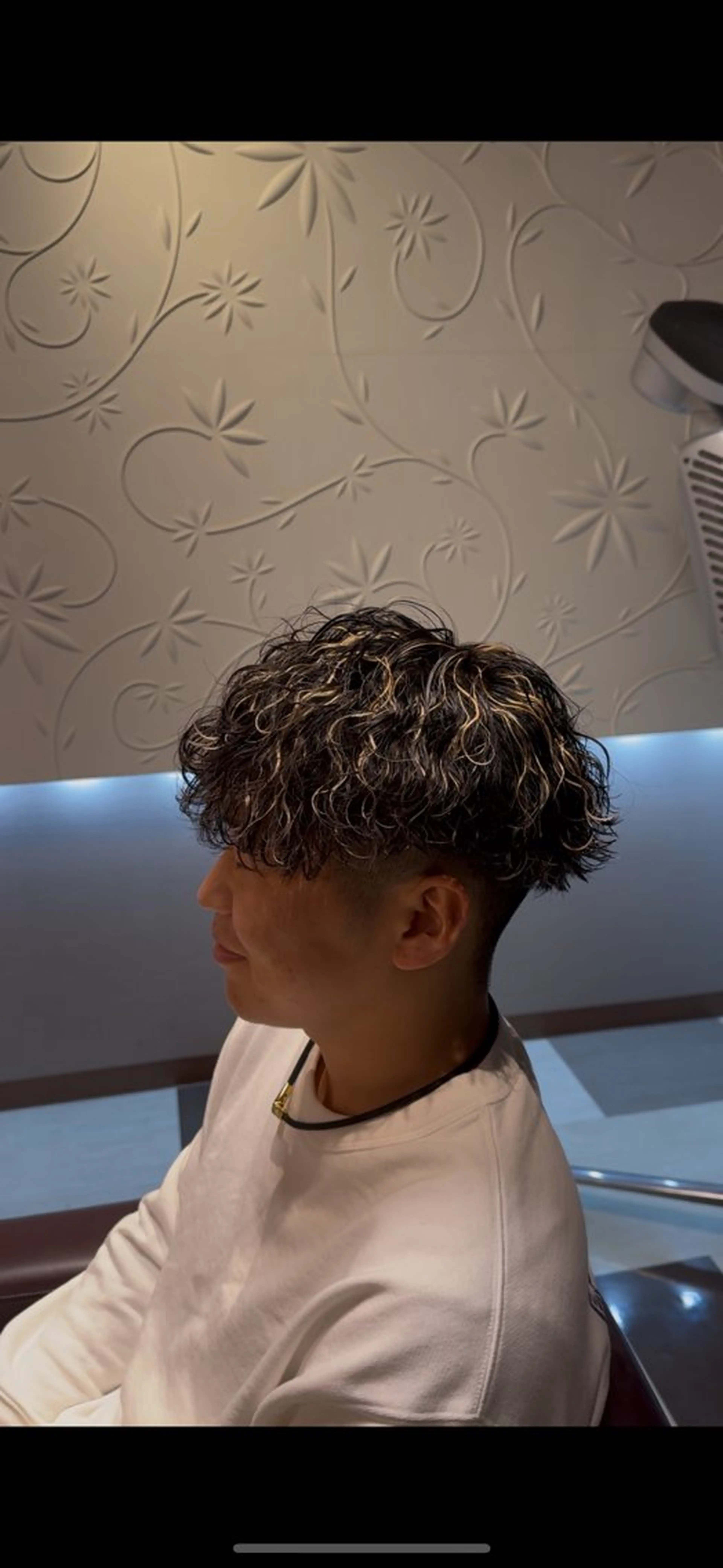 パーマ メンズ 波巻きパーマ 岩内 皓大のヘアスタイル