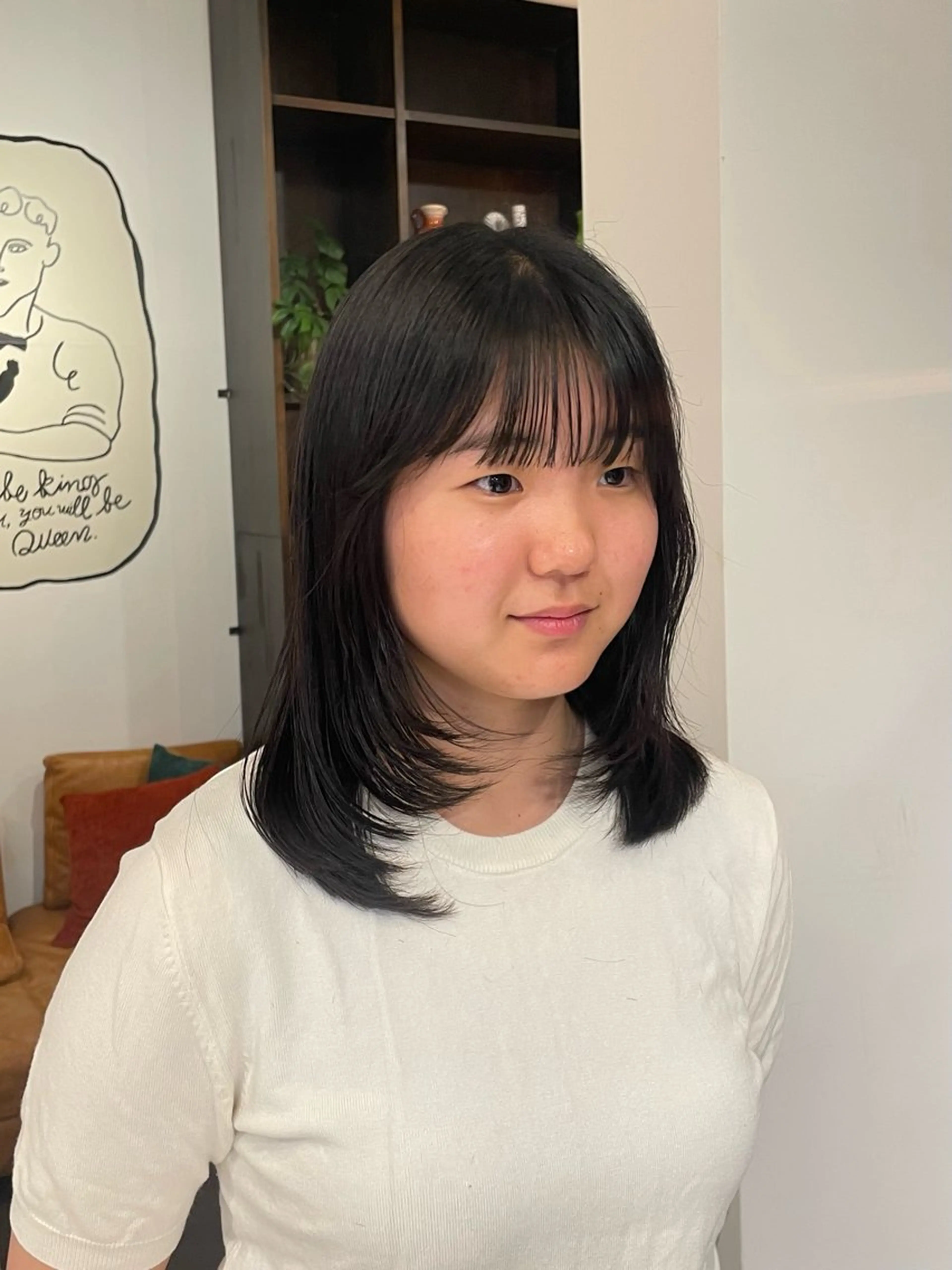 ミディアム レイヤーカット romano【ロマーノ】大泉学園所属・西野 優夏のヘアスタイル