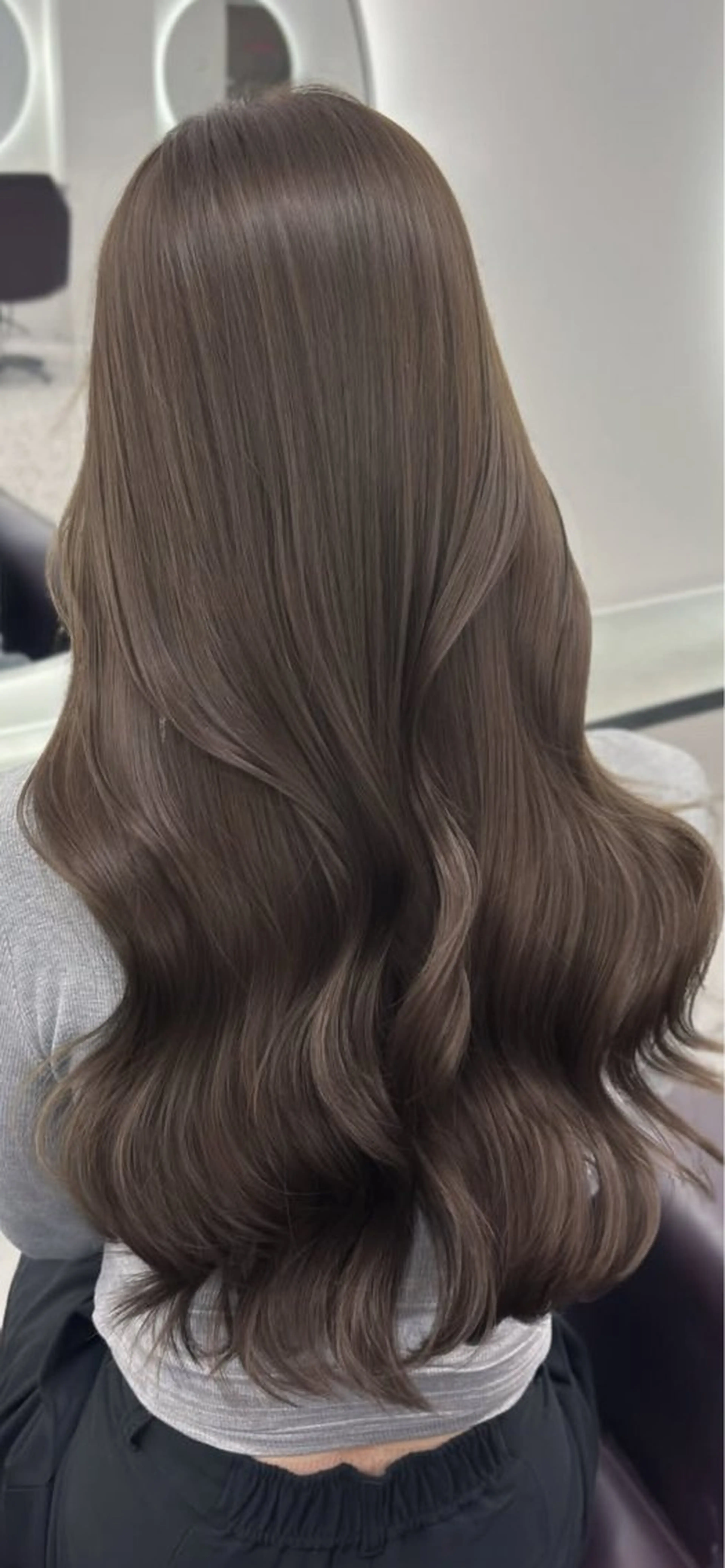 ロング カラー ヘアアレンジ 赤み消しブラウン プロ🐿けんご🐿のヘアスタイル