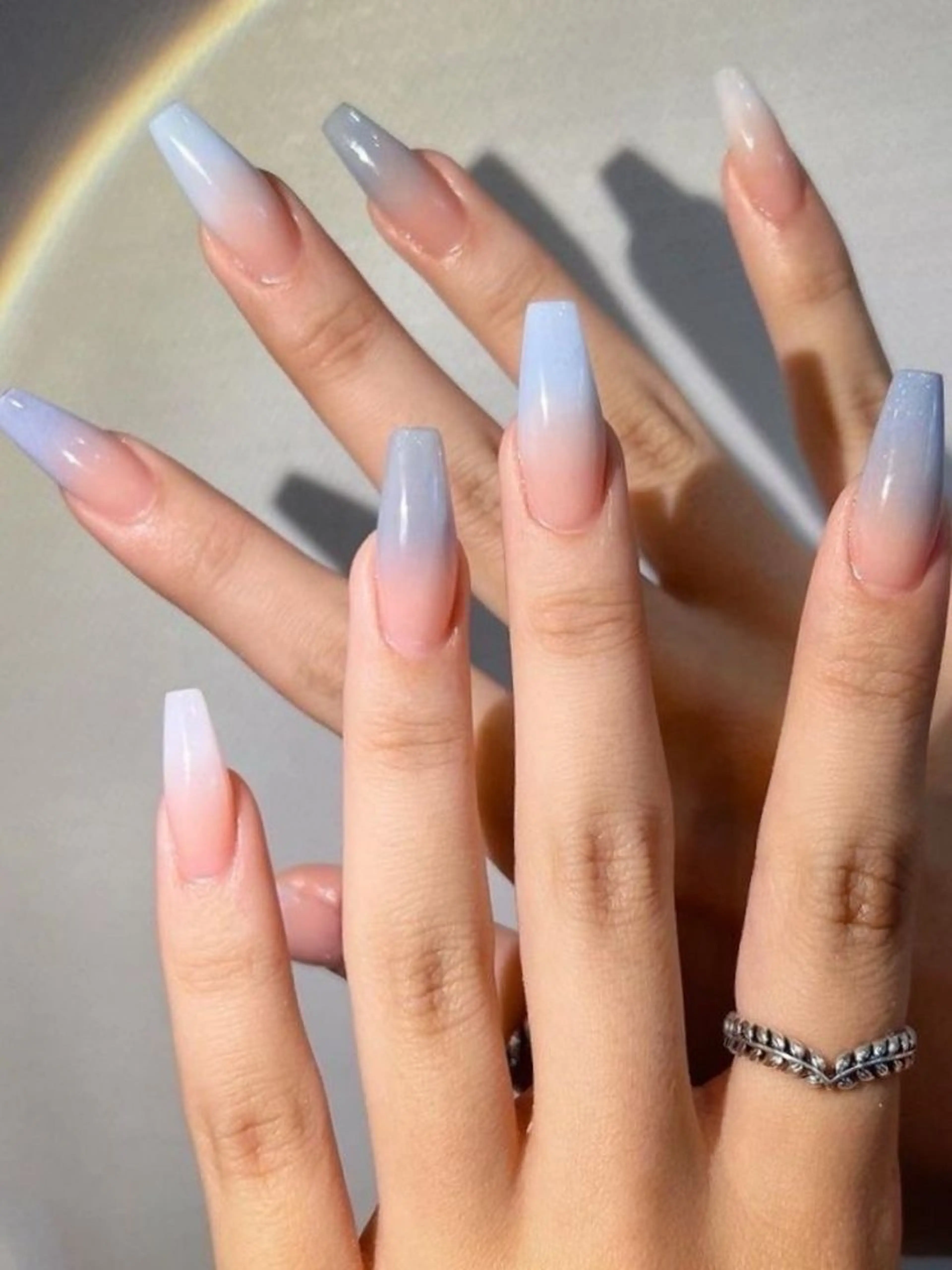 ネイル ハンドネイル EMI ANA.CHUOのネイルデザイン