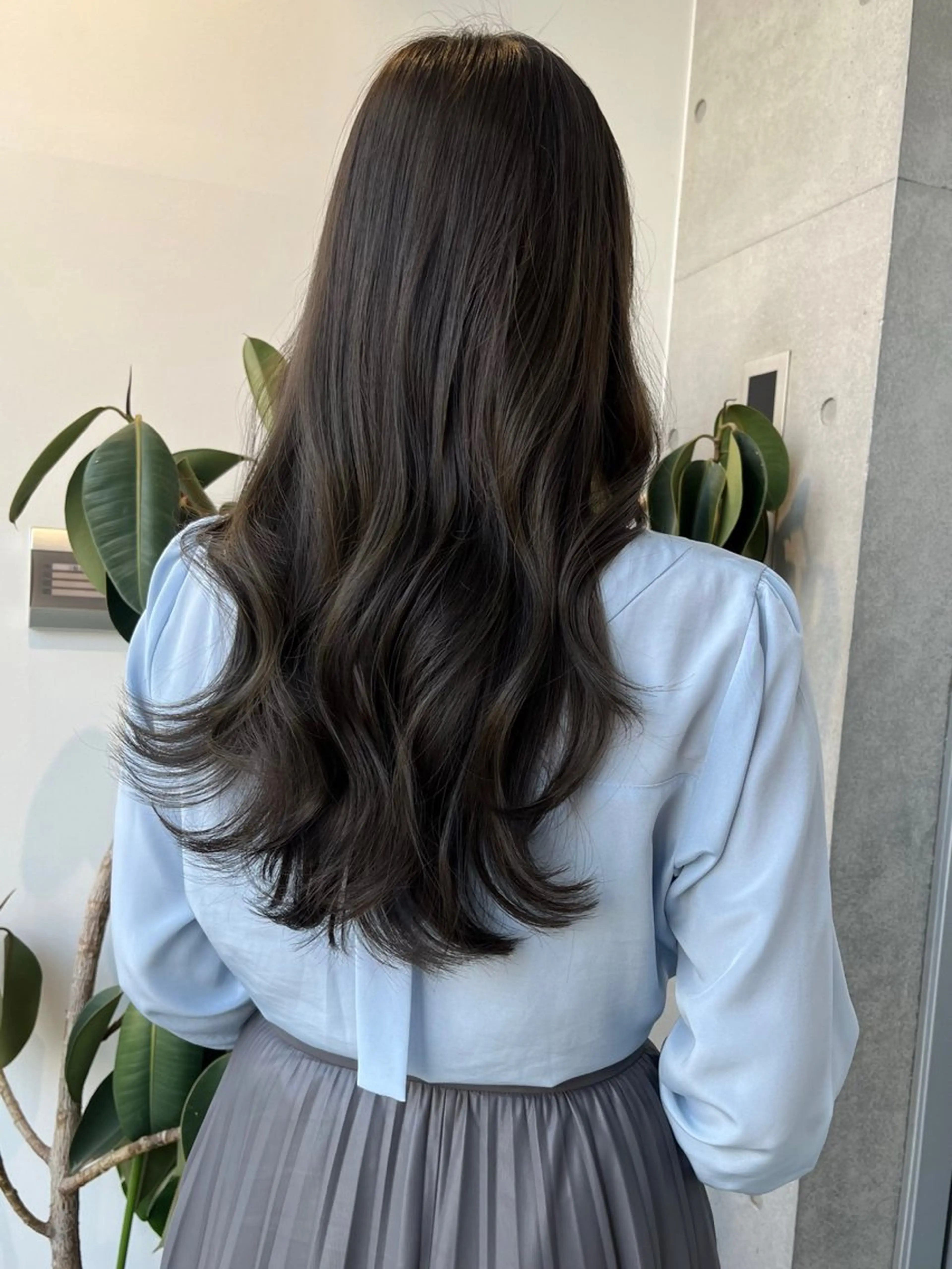 ロング カラー パーマ ヘアアレンジ カット ヘアカラー トリートメント ヘアセット 透明感/オリーブ/ グレージュ/YUKAのヘアスタイル