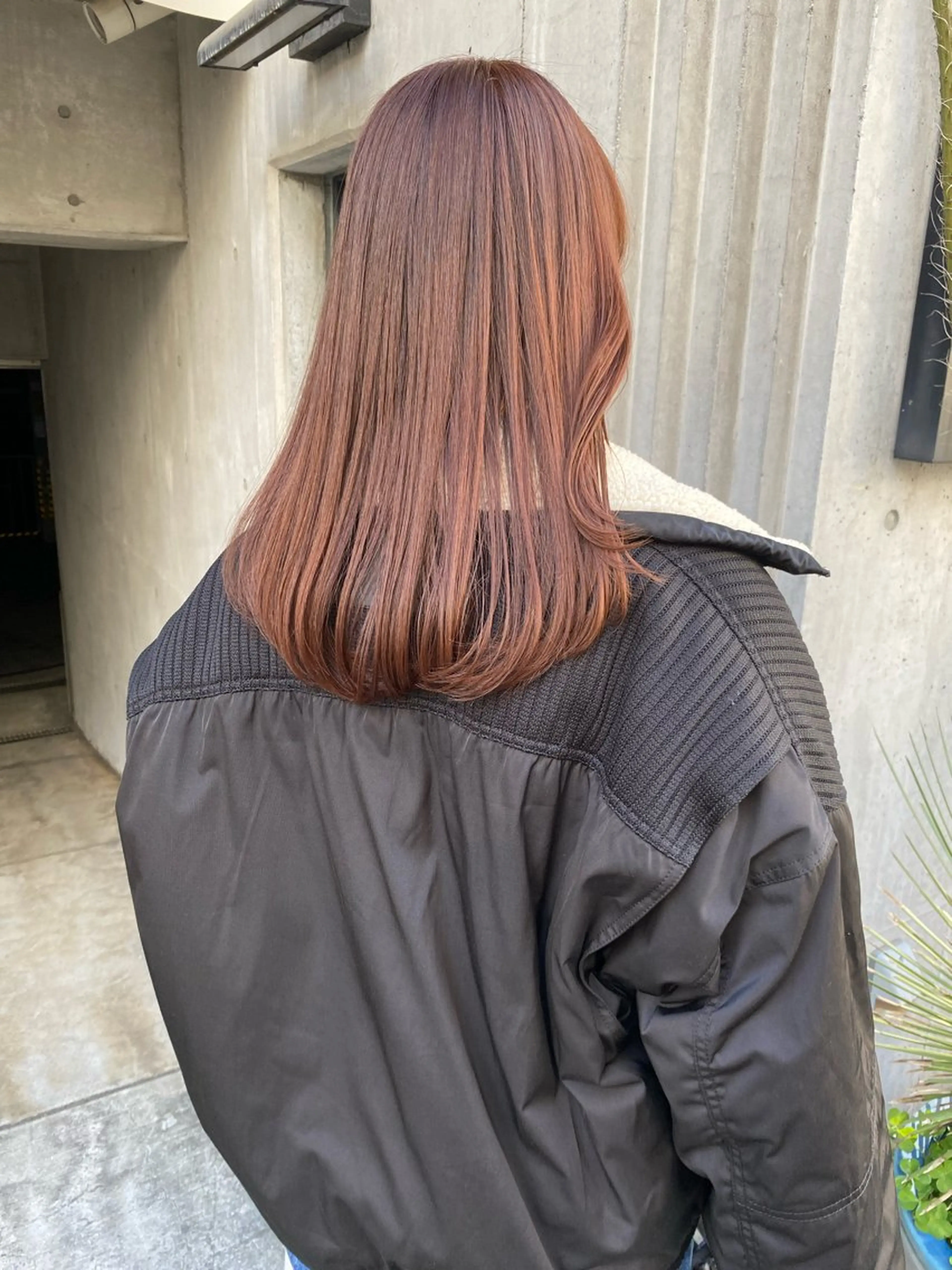 ミディアム カラー トリートメント 柔らかストレートと ツヤカラー/和田陽向のヘアスタイル