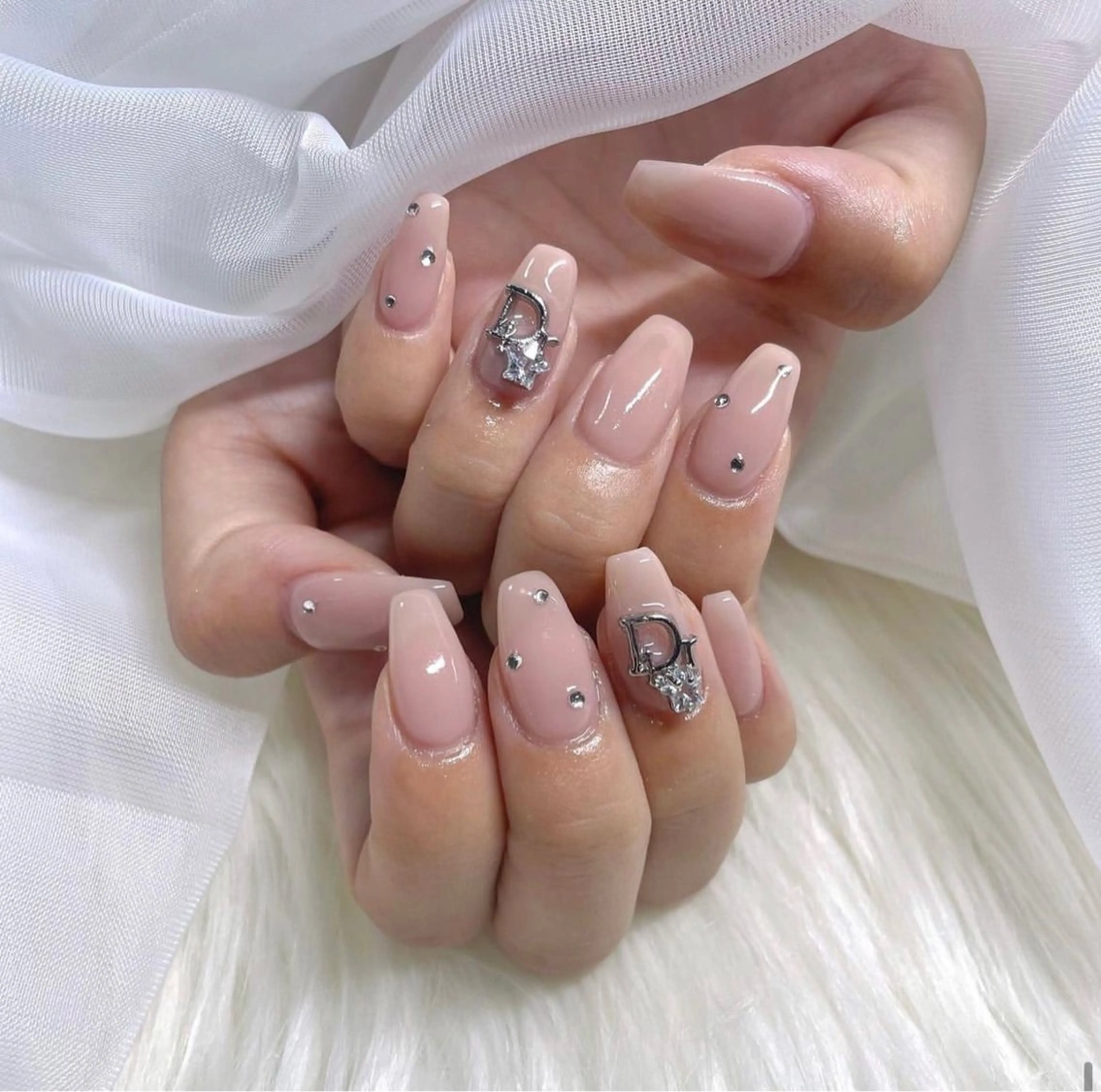 ネイル ハンドネイル Sii nail 🤍SAKIのネイルデザイン