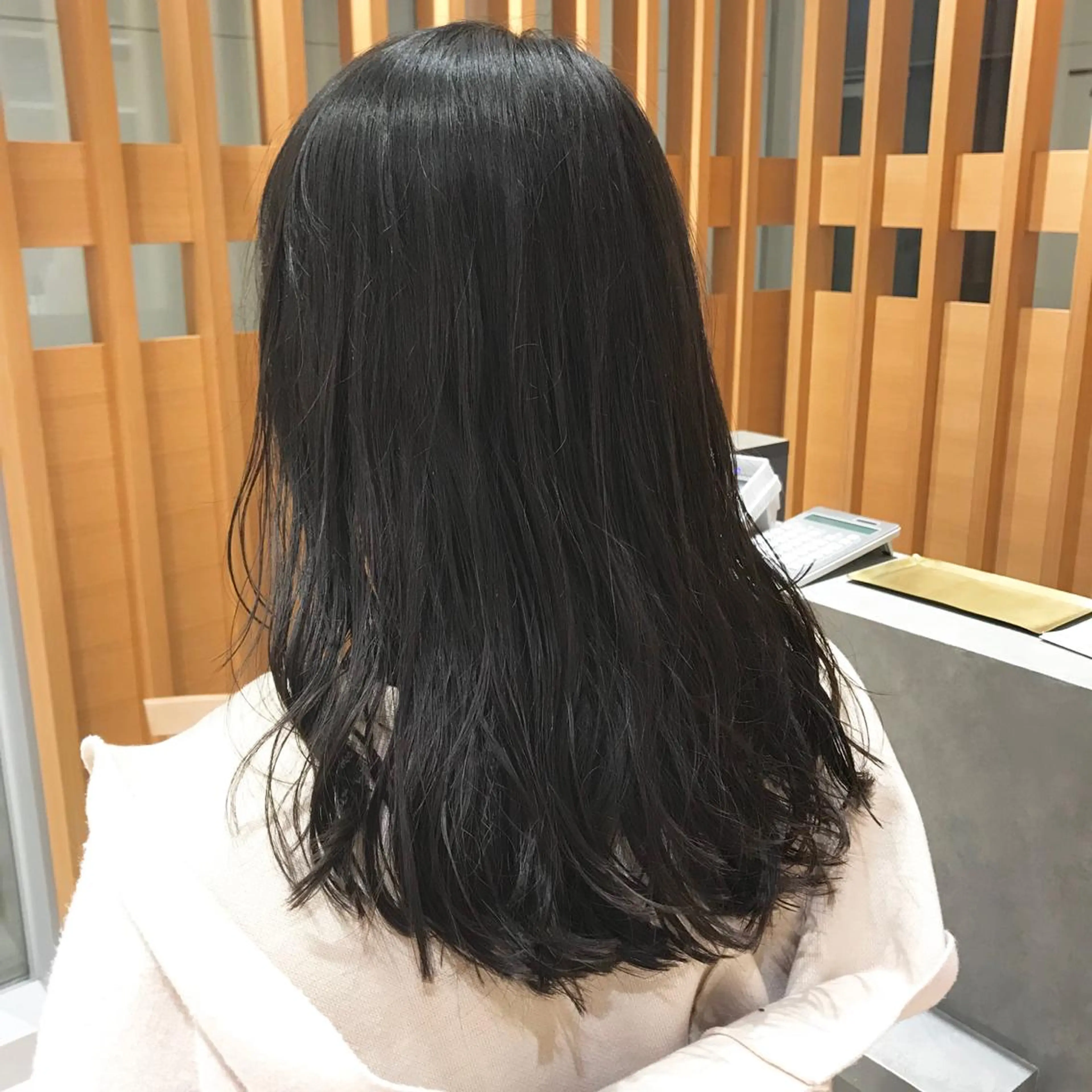 ロング パーマ カット パーマ トリートメント 大場 優のヘアスタイル