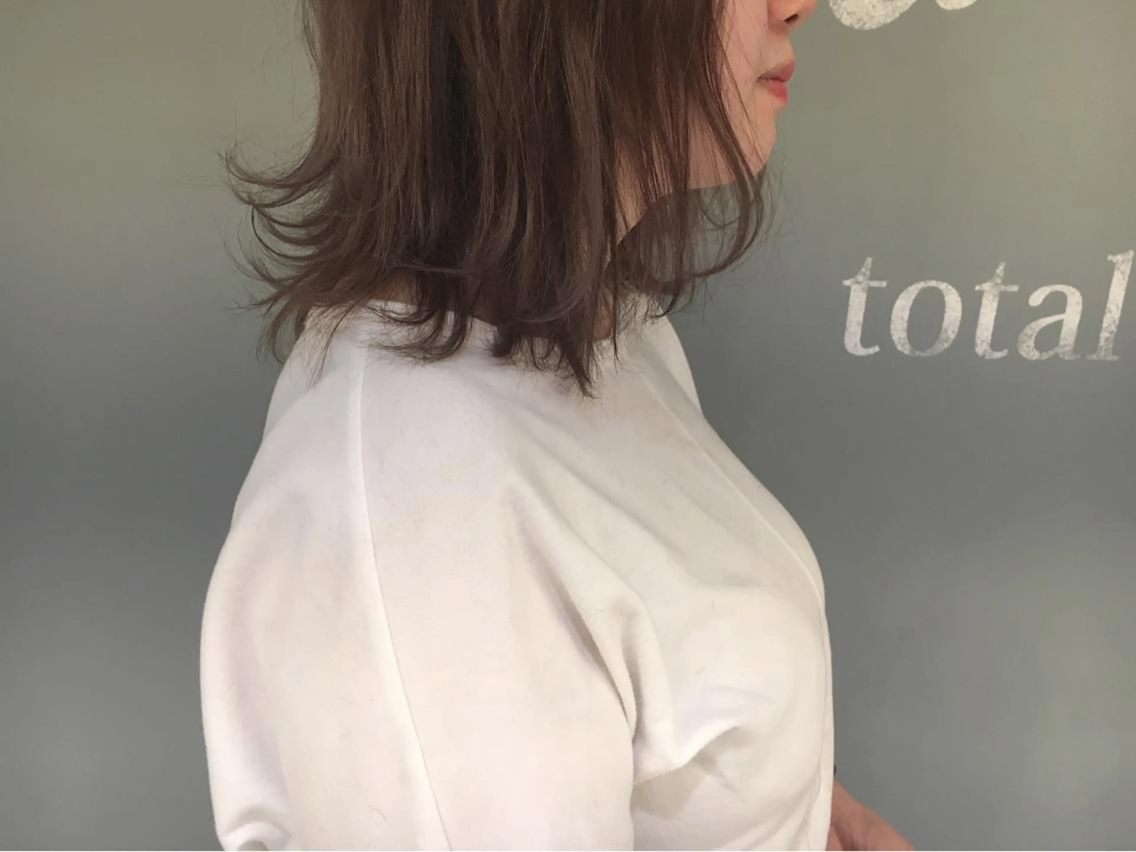 ミディアム カラー ベージュカラー ラベンダーカラー ラベンダーベージュ 江原 彩華のヘアスタイル