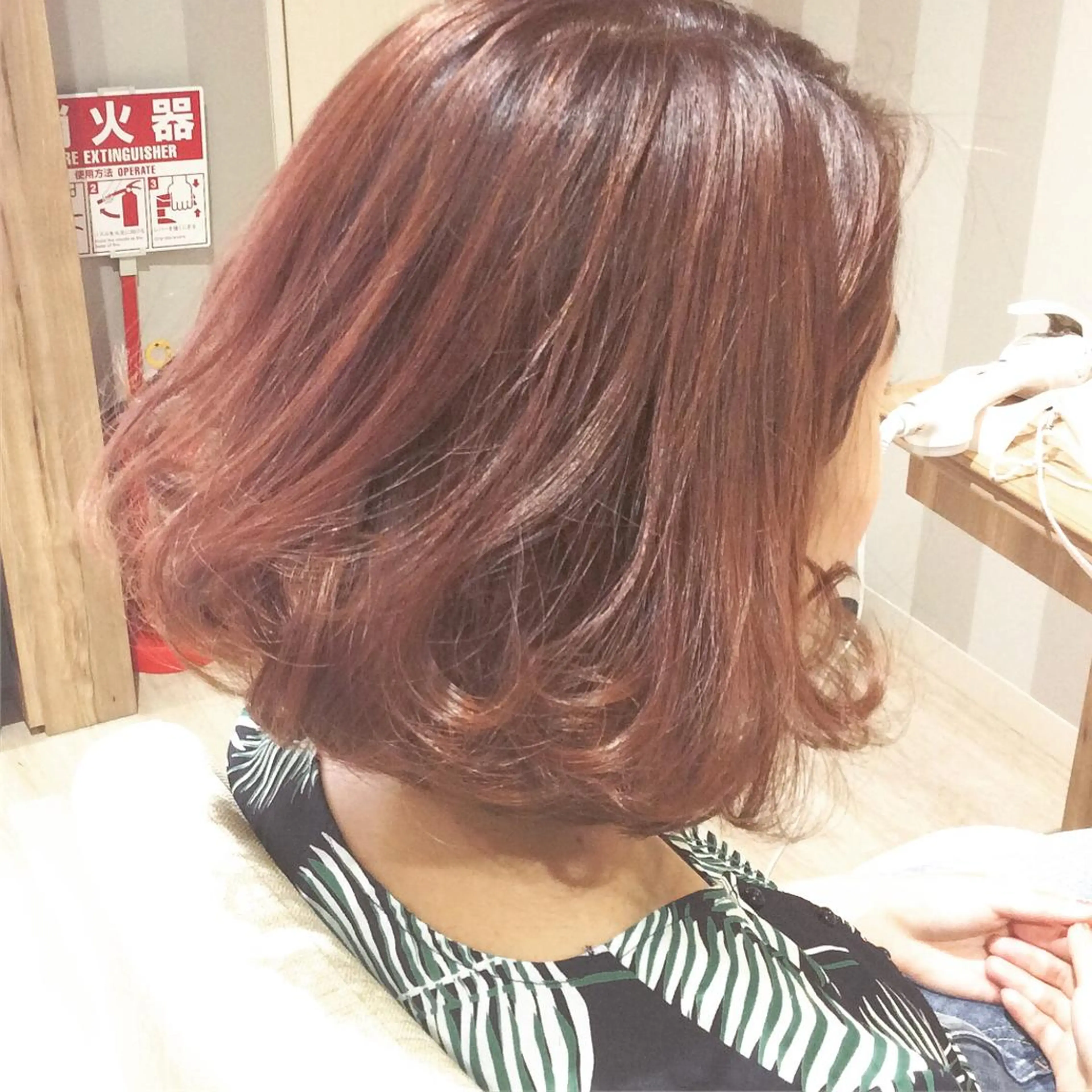 ショート カラー ショートボブ アッシュ ピンクカラー ピンクアッシュ ボブ ヘアカラー トリートメント 山本 将史のヘアスタイル