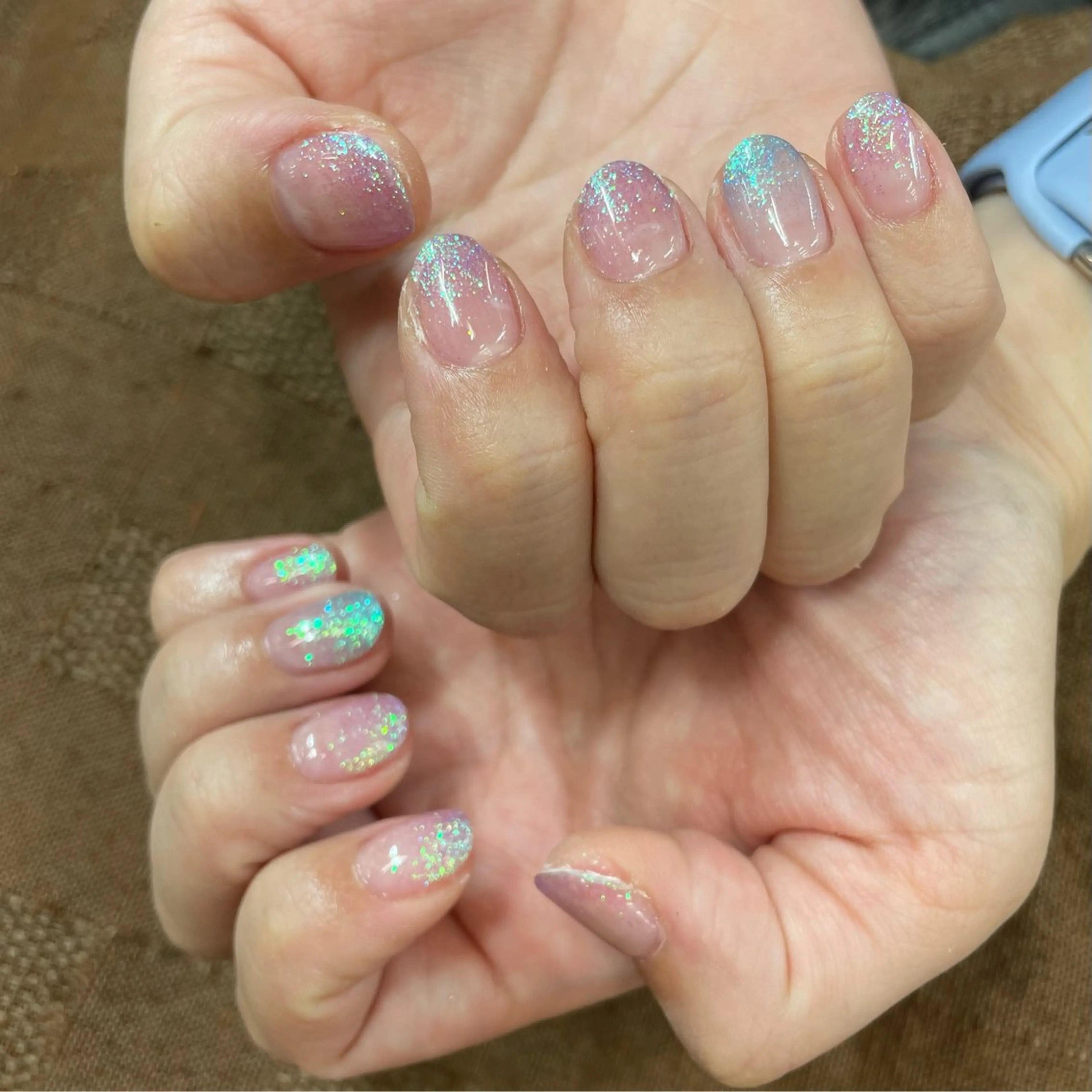 ネイル ブルー グリーン キラキラネイル ラメ(グリッター) パープル MAXKELLY EMIのネイルデザイン