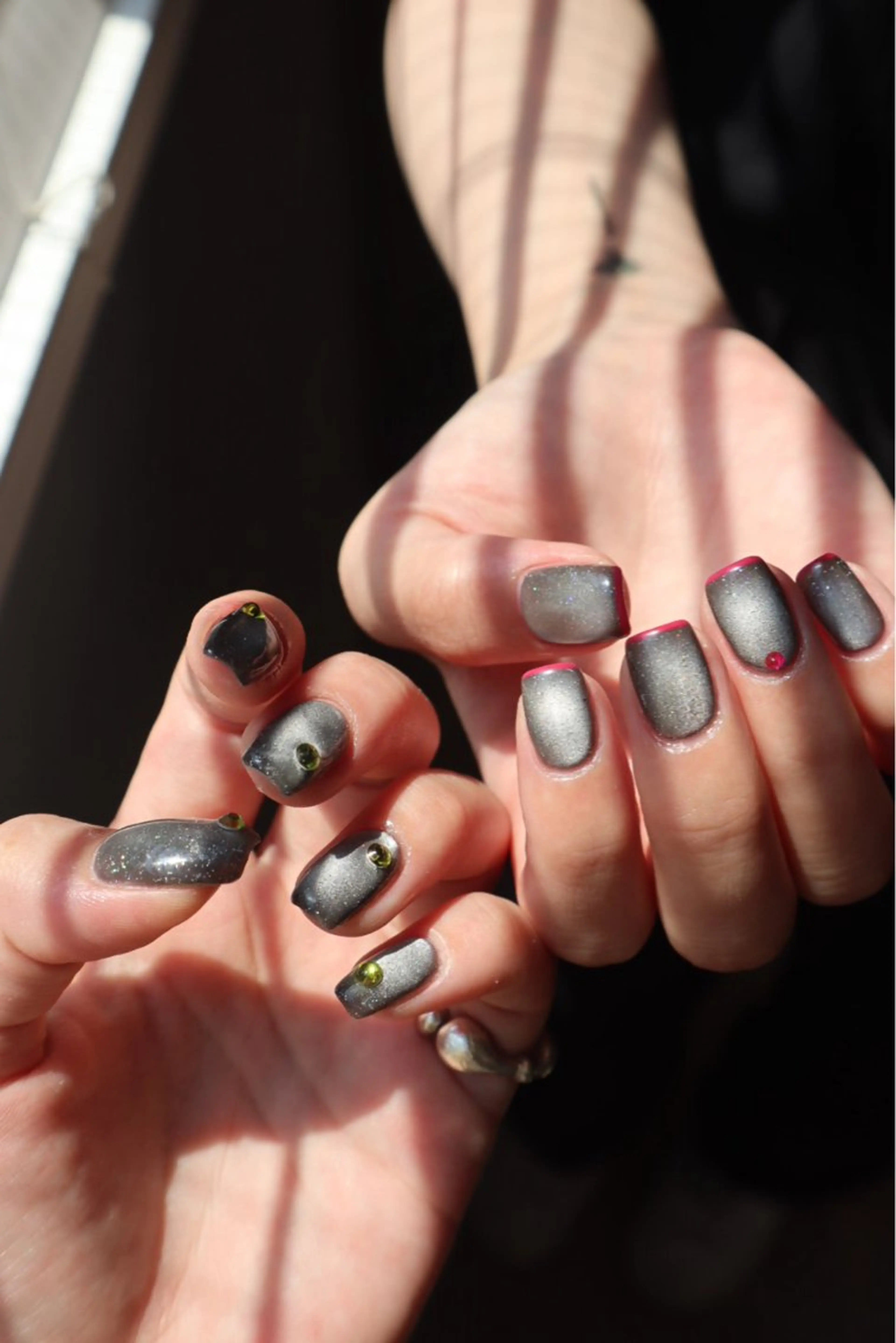 ネイル マグネットネイル おそろいネイル ハンドネイル chika ／ nailのネイルデザイン