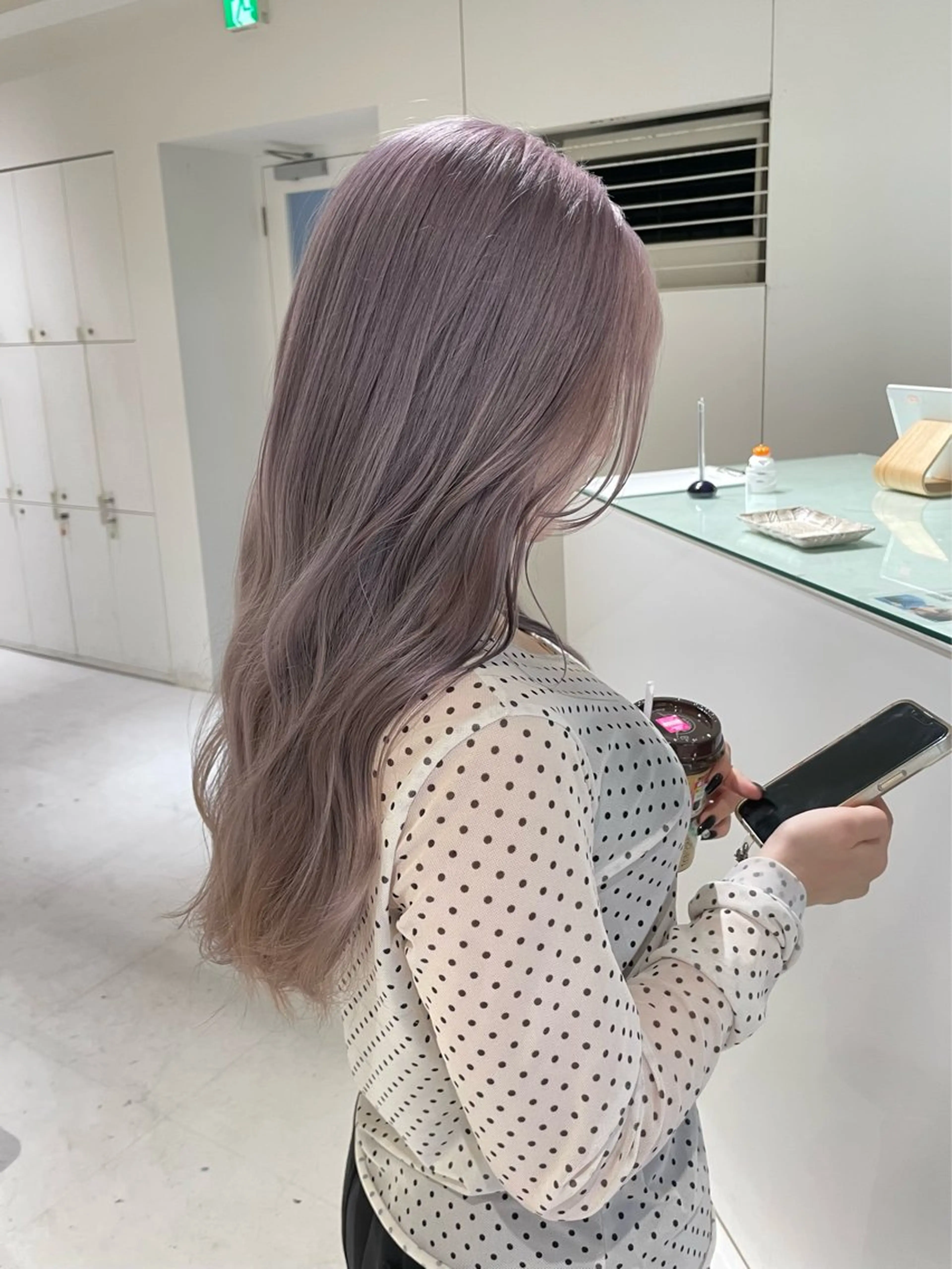 ロング カラー ブリーチ グレージュ ラベンダーカラー ラベンダーグレージュ ラベンダーグレー ヘアカラー loely 💞miyuのヘアスタイル
