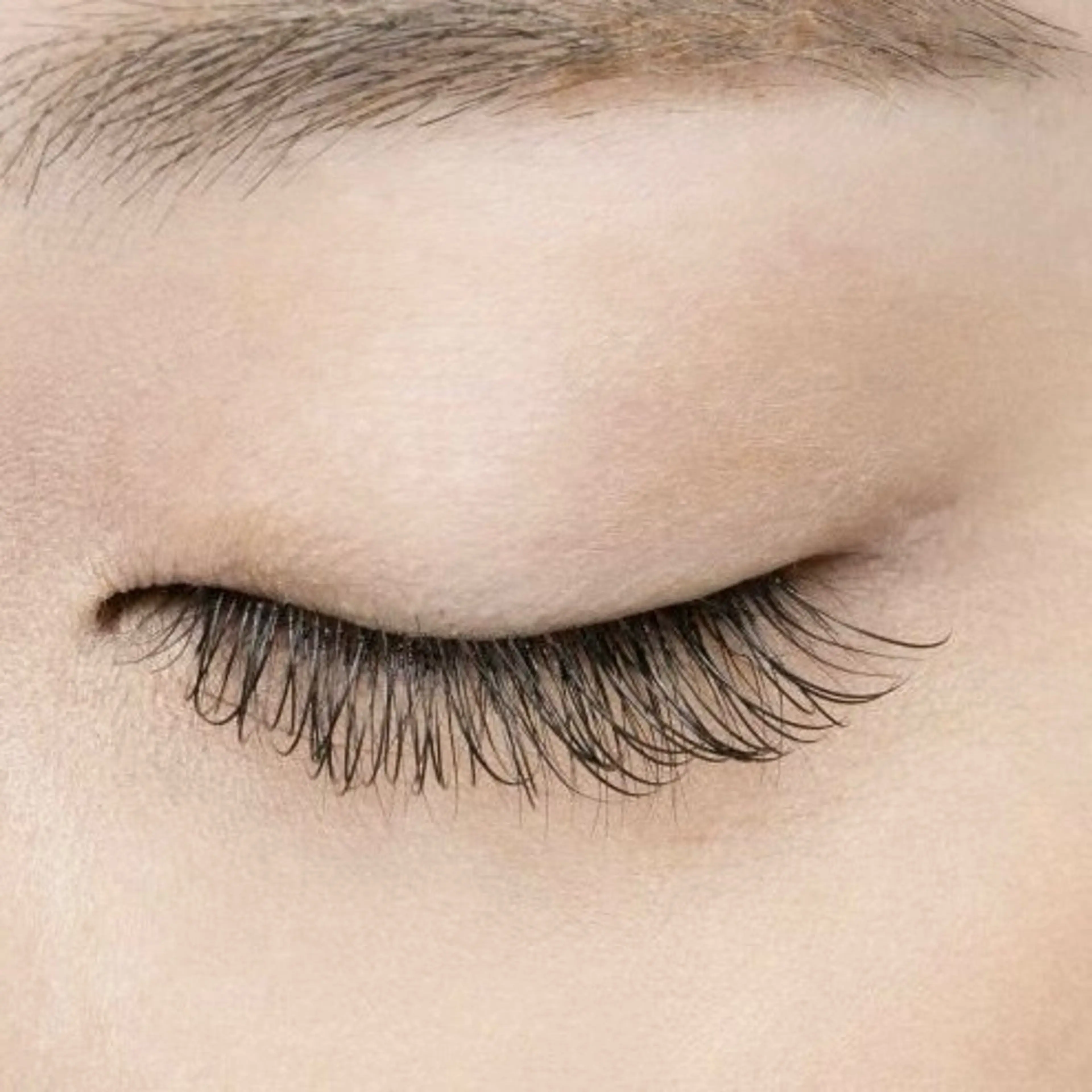 マツエク・マツパ フラットラッシュ Nolaslien Mayra 銀座店のネイルデザイン