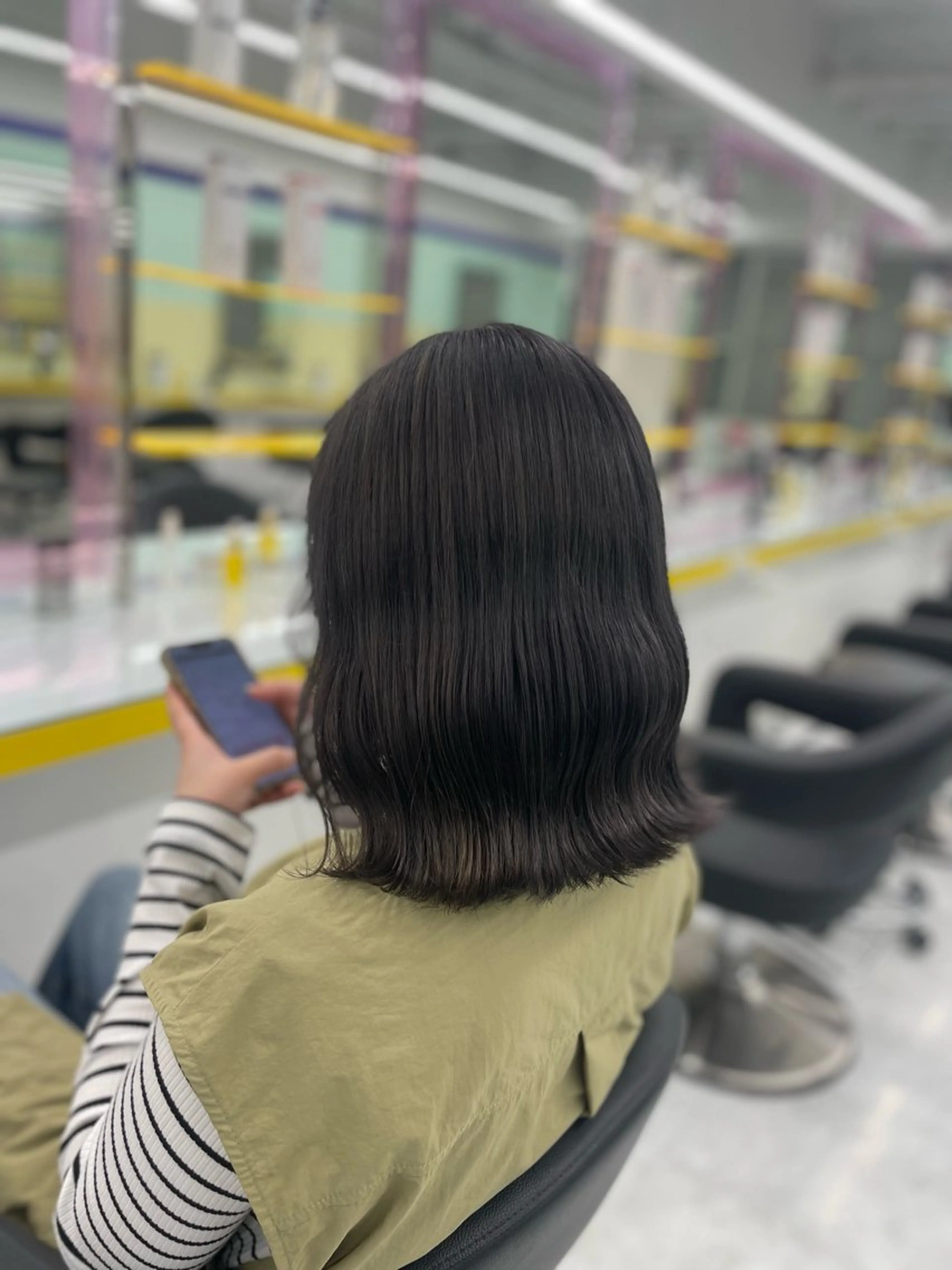 セミロング カラー ヘアアレンジ ヘアカラー トリートメント ヘアセット ☁️トレンド✖️ 透明感☁️りくのヘアスタイル