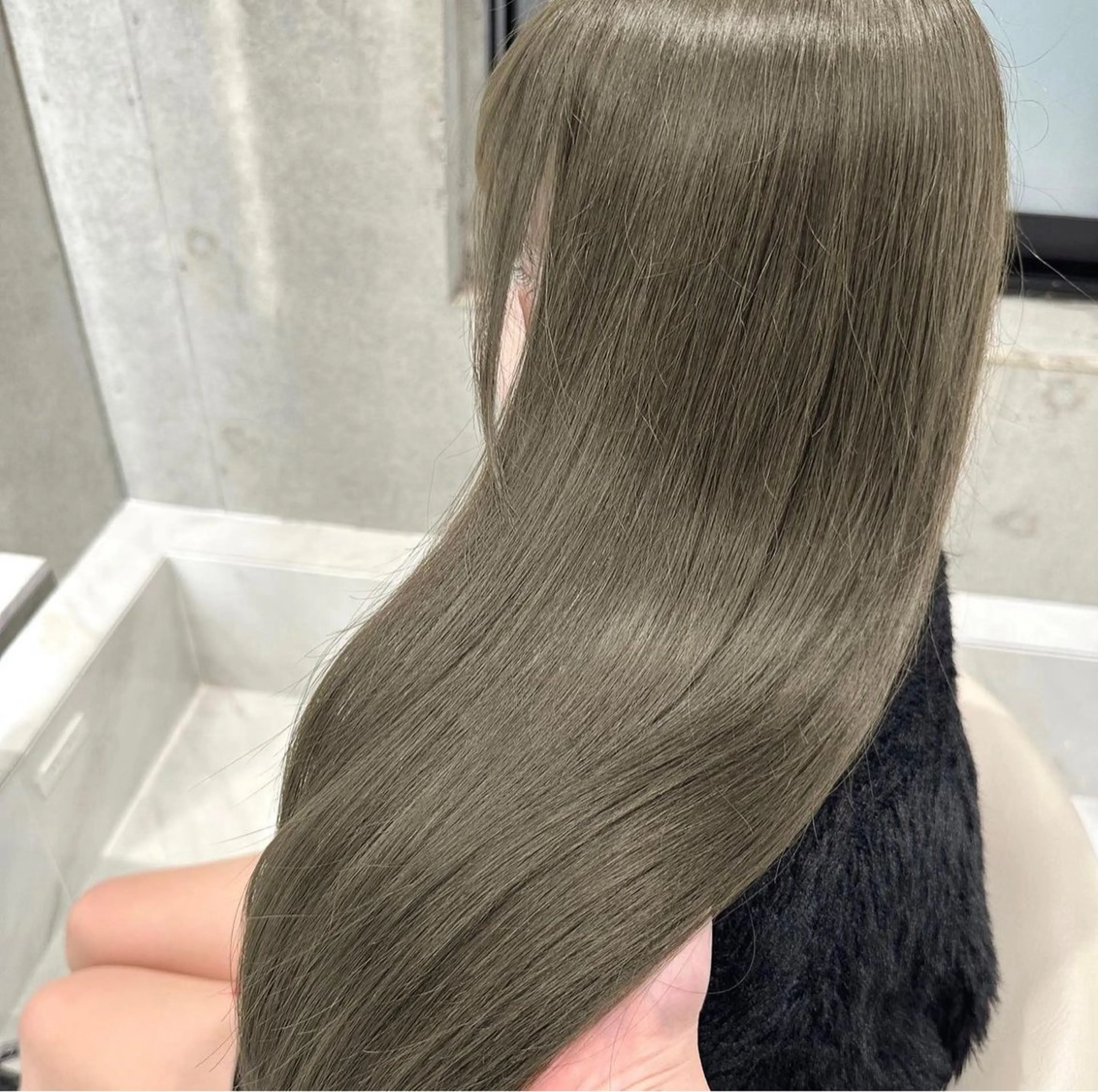 ロング カラー ベージュカラー オリーブベージュ blanc /表参道 🫧小森波琉🫧のヘアスタイル