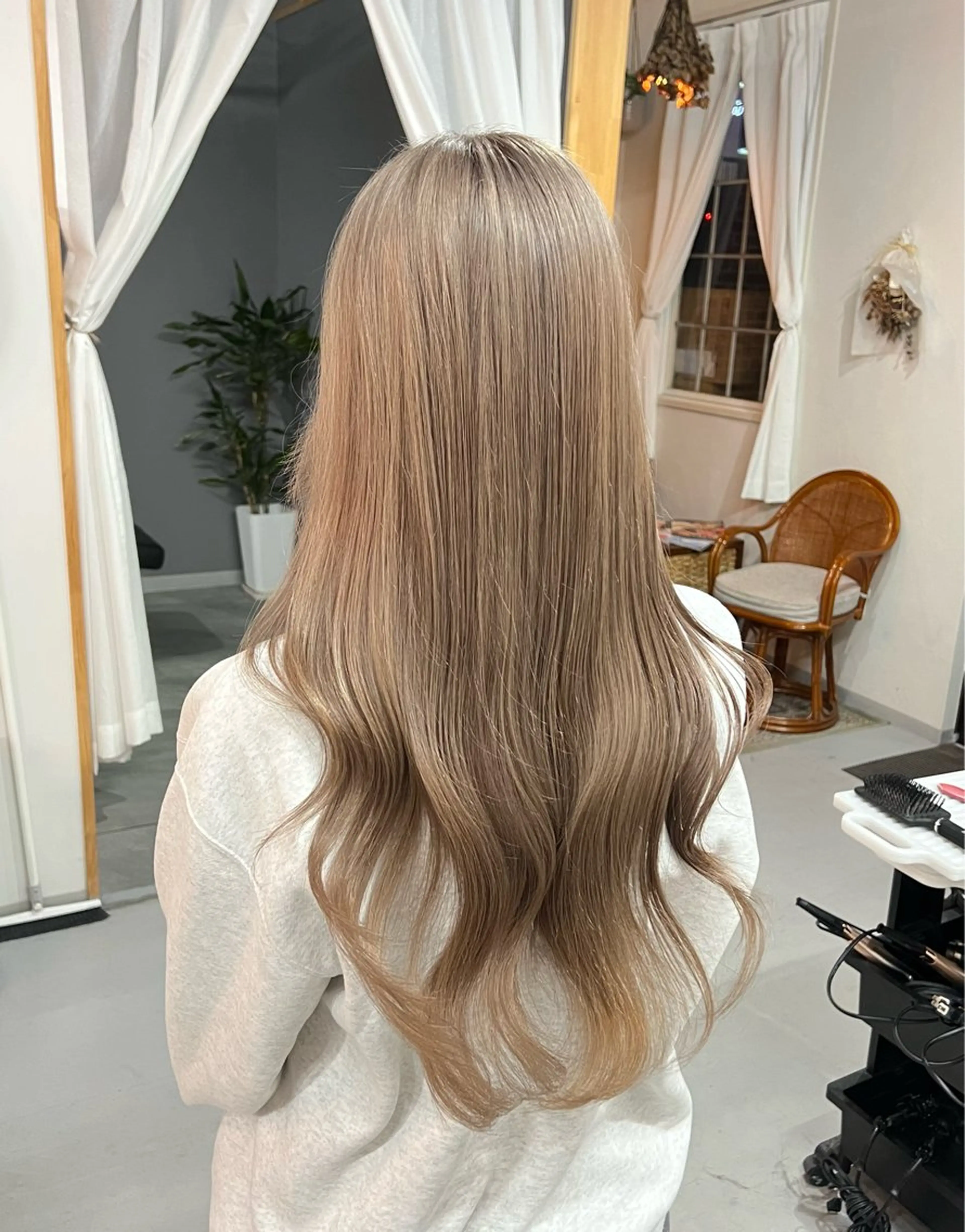 🧸ベージュカラー🧸ダブルカラー(１回ブリーチとカラー)🫧の写真