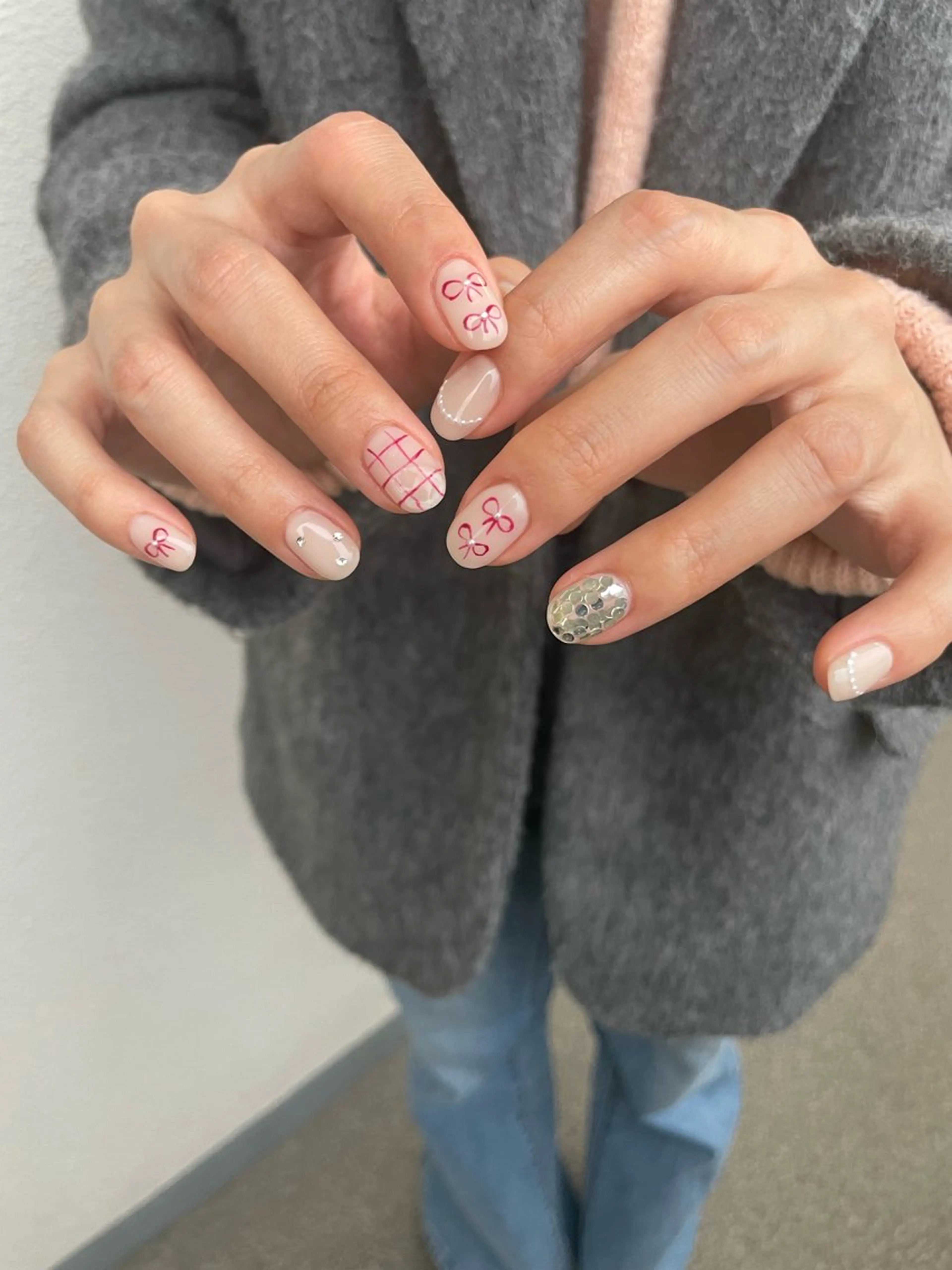 ネイル ガーリー リボン ハンドネイル Ever Blue Nail Salonのネイルデザイン