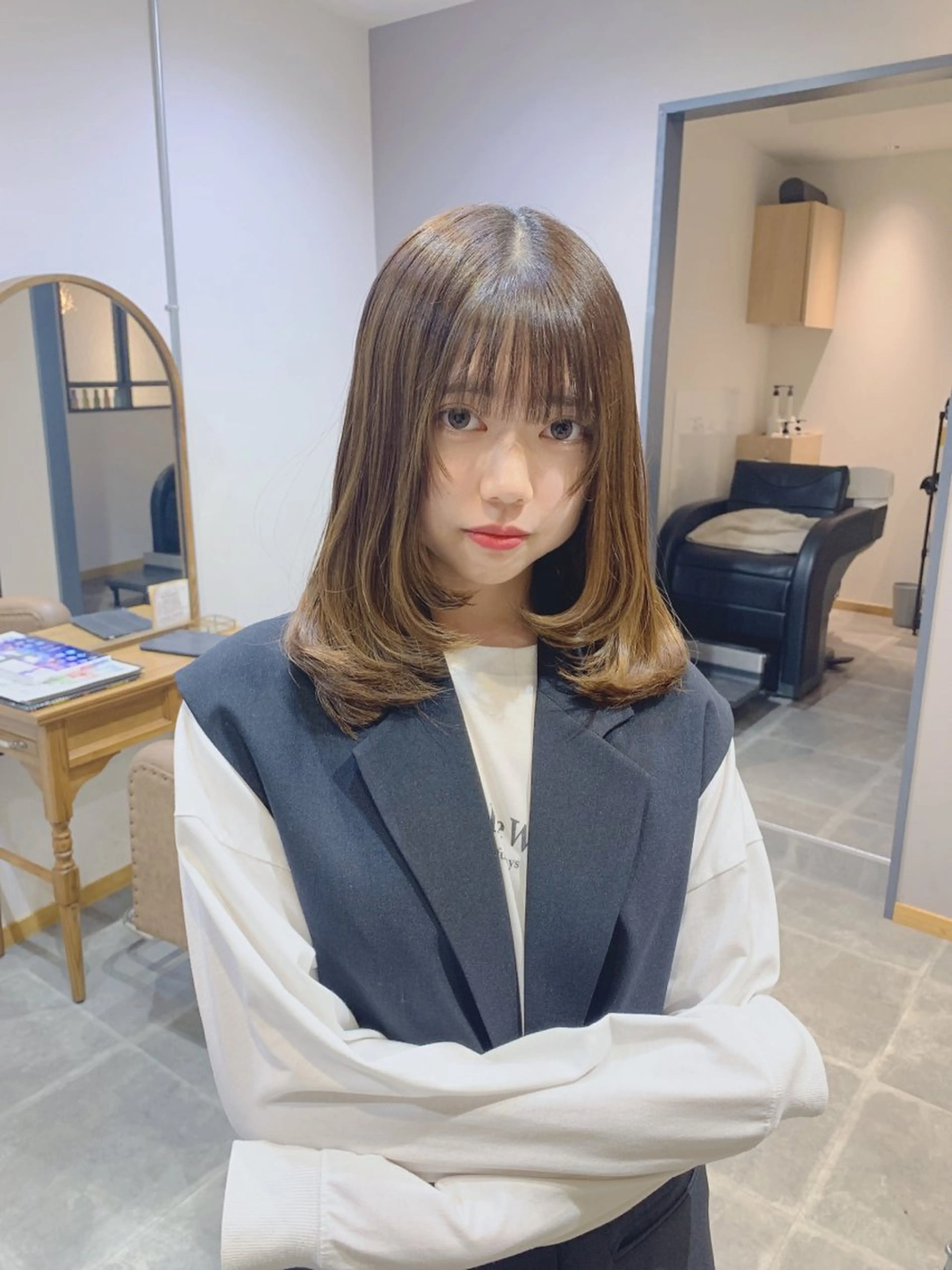 セミロング ヘアアレンジ 鍋嶋 涼香のヘアスタイル