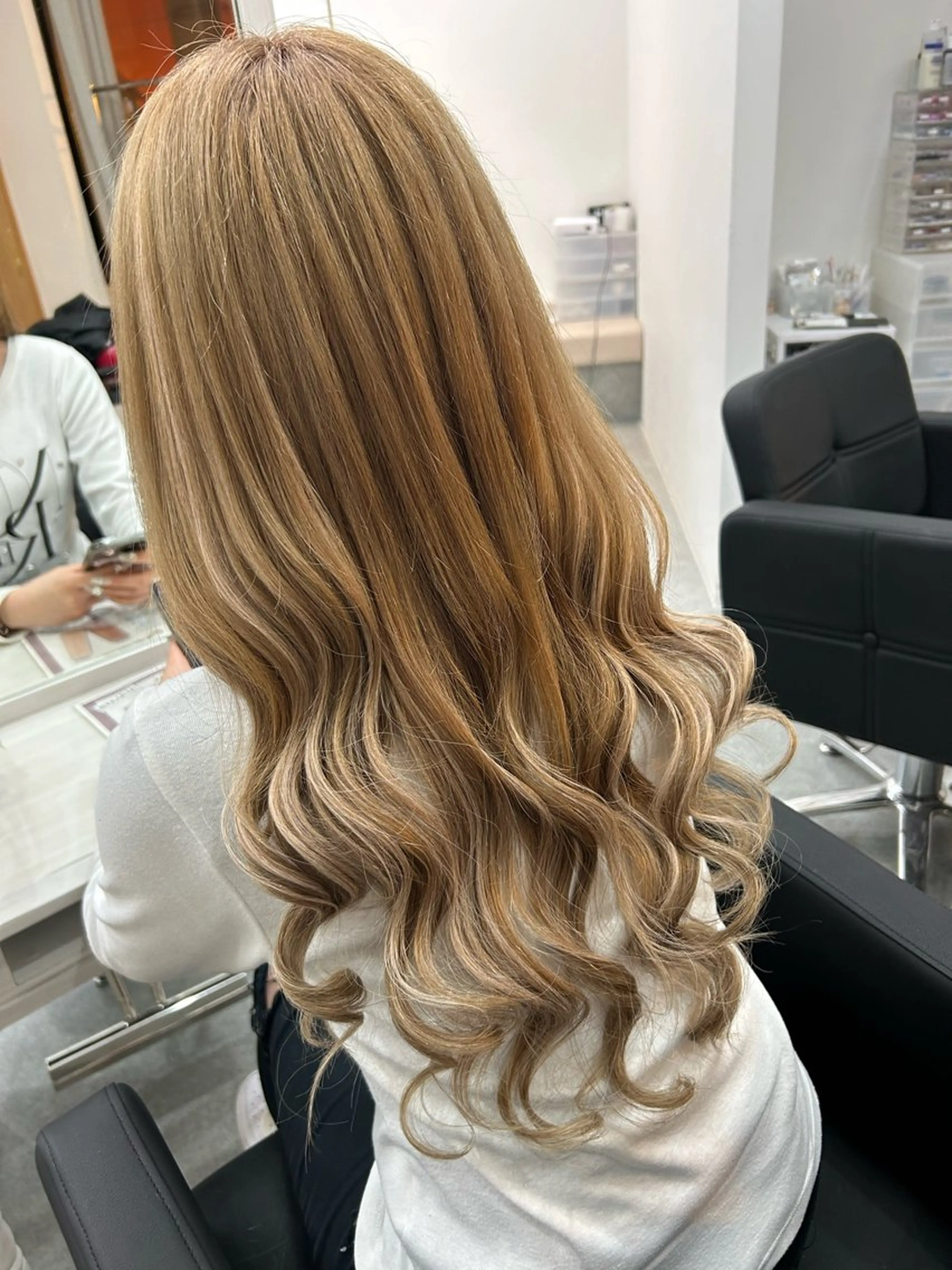 セミロング カラー シールエクステ バレイヤージュ ブリーチ ハイライトカラー ハイトーンカラー alpha. カラーエクステ下妻のヘアスタイル