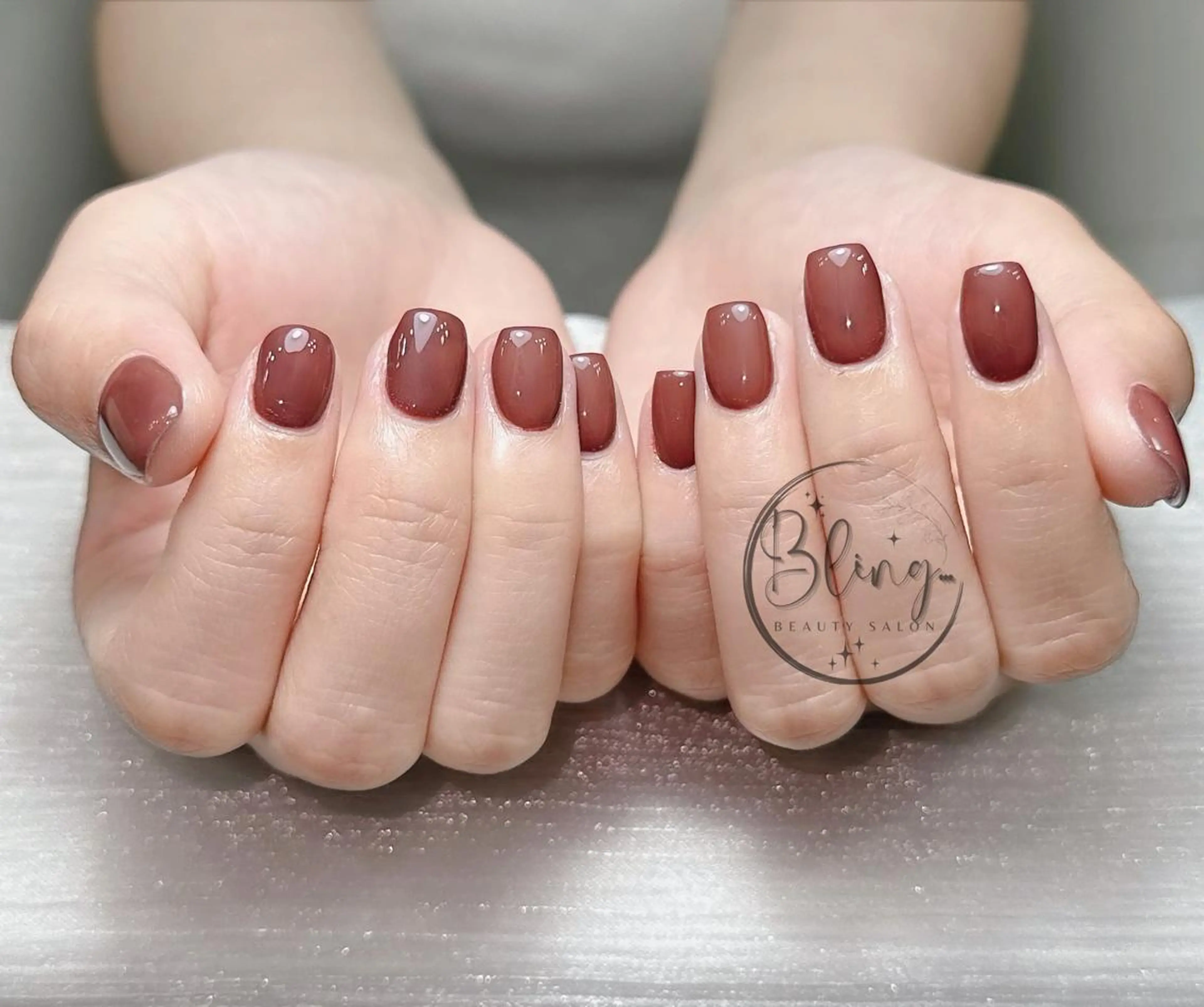 ショート 韓国風ヘア ハンドネイル Bling Salonのネイルデザイン