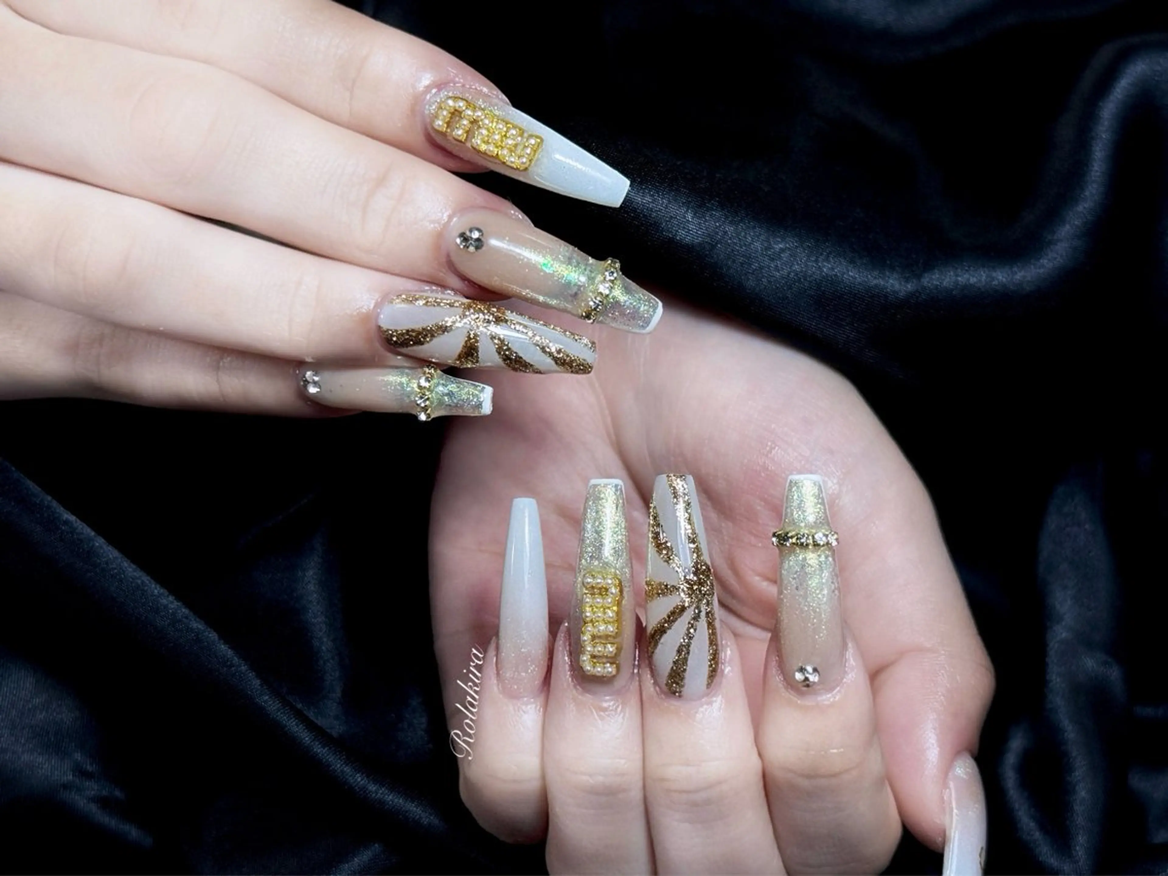 ロング 韓国風ヘア ハンドネイル Rola kira nail salon所属・Rola kira 麗のネイルデザイン