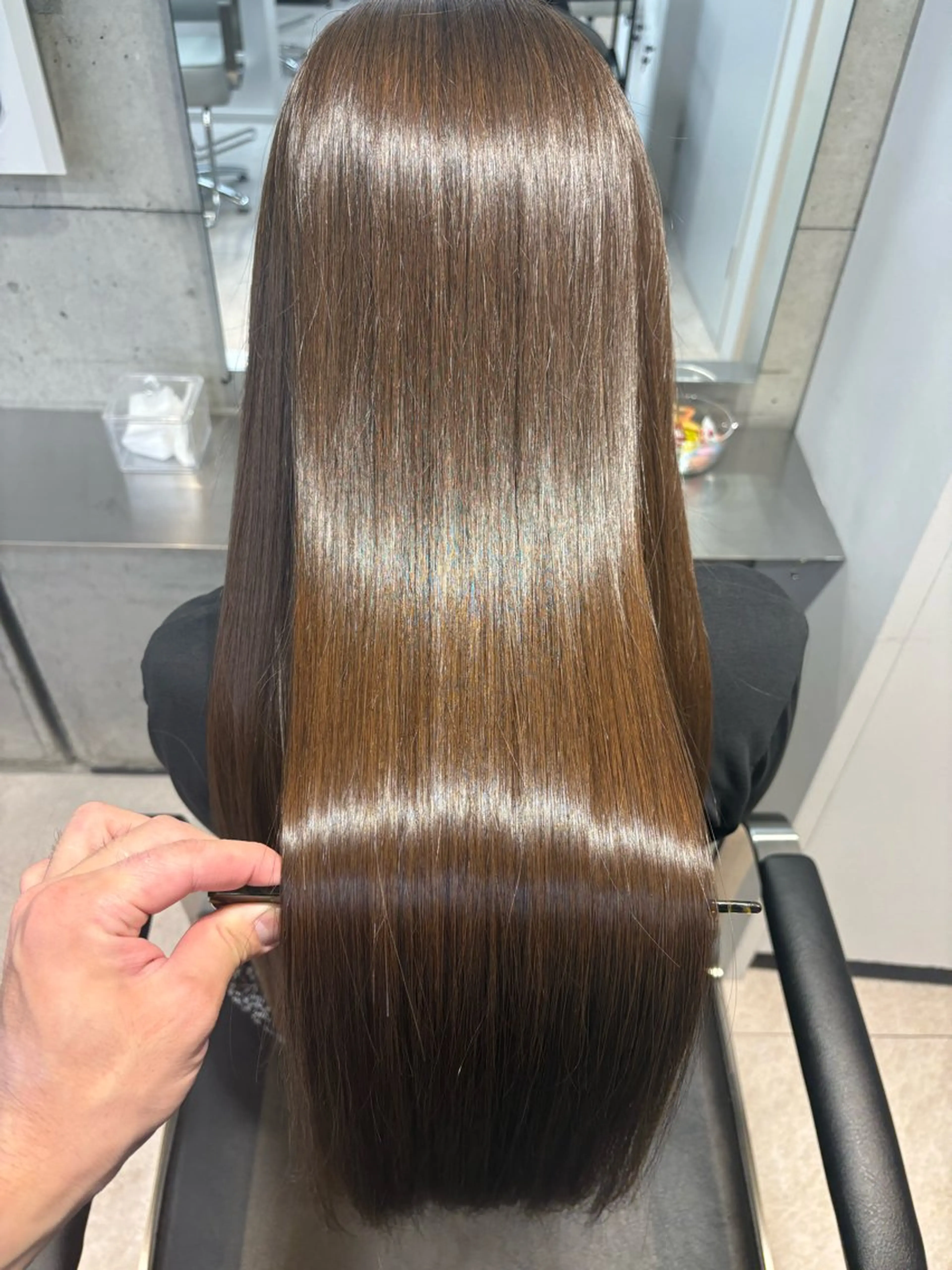 セミロング ✨髪質改善特化✨ 店長　安岡朋哉のヘアスタイル