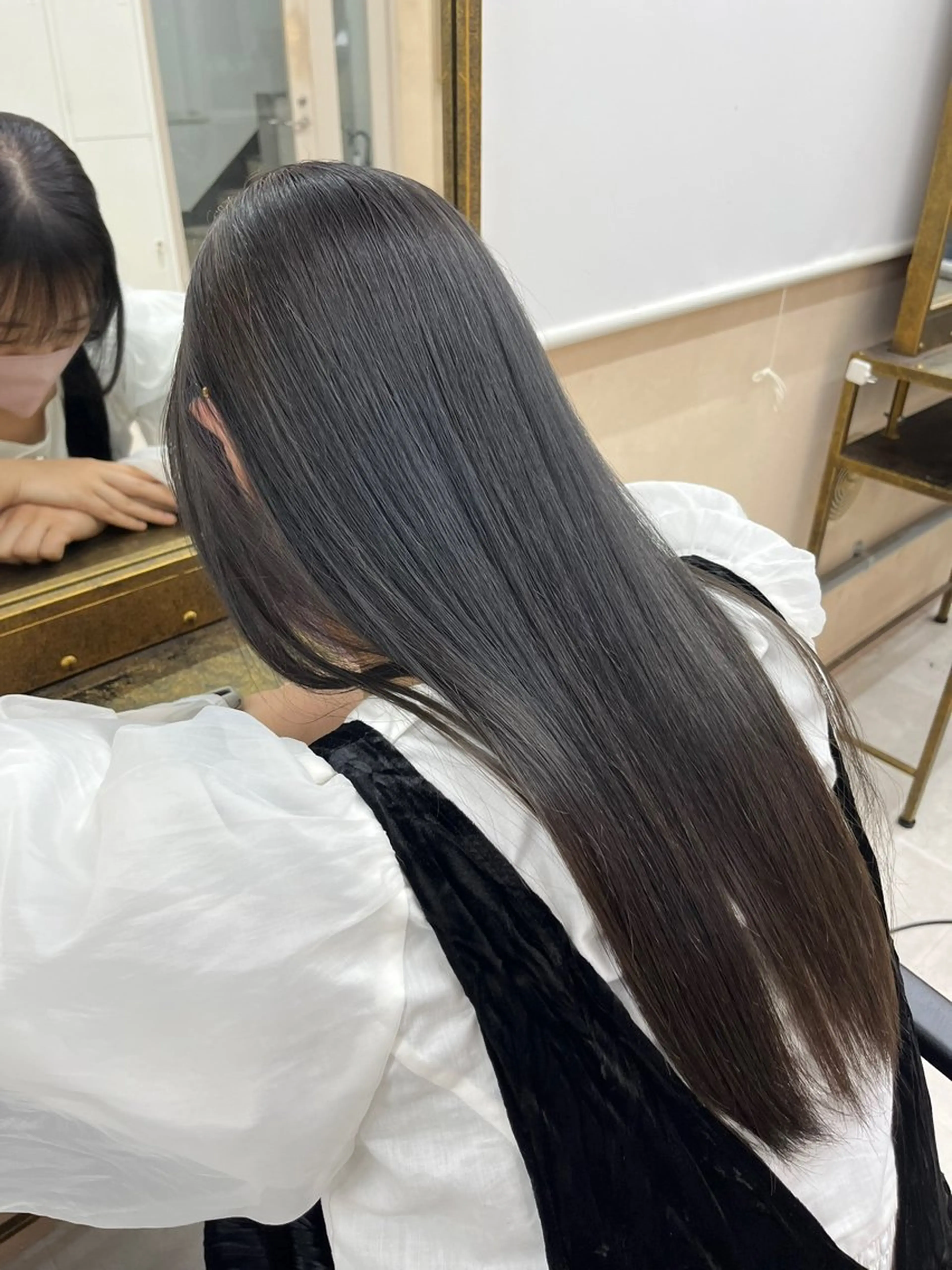 ロング TRIERA 増川のヘアスタイル