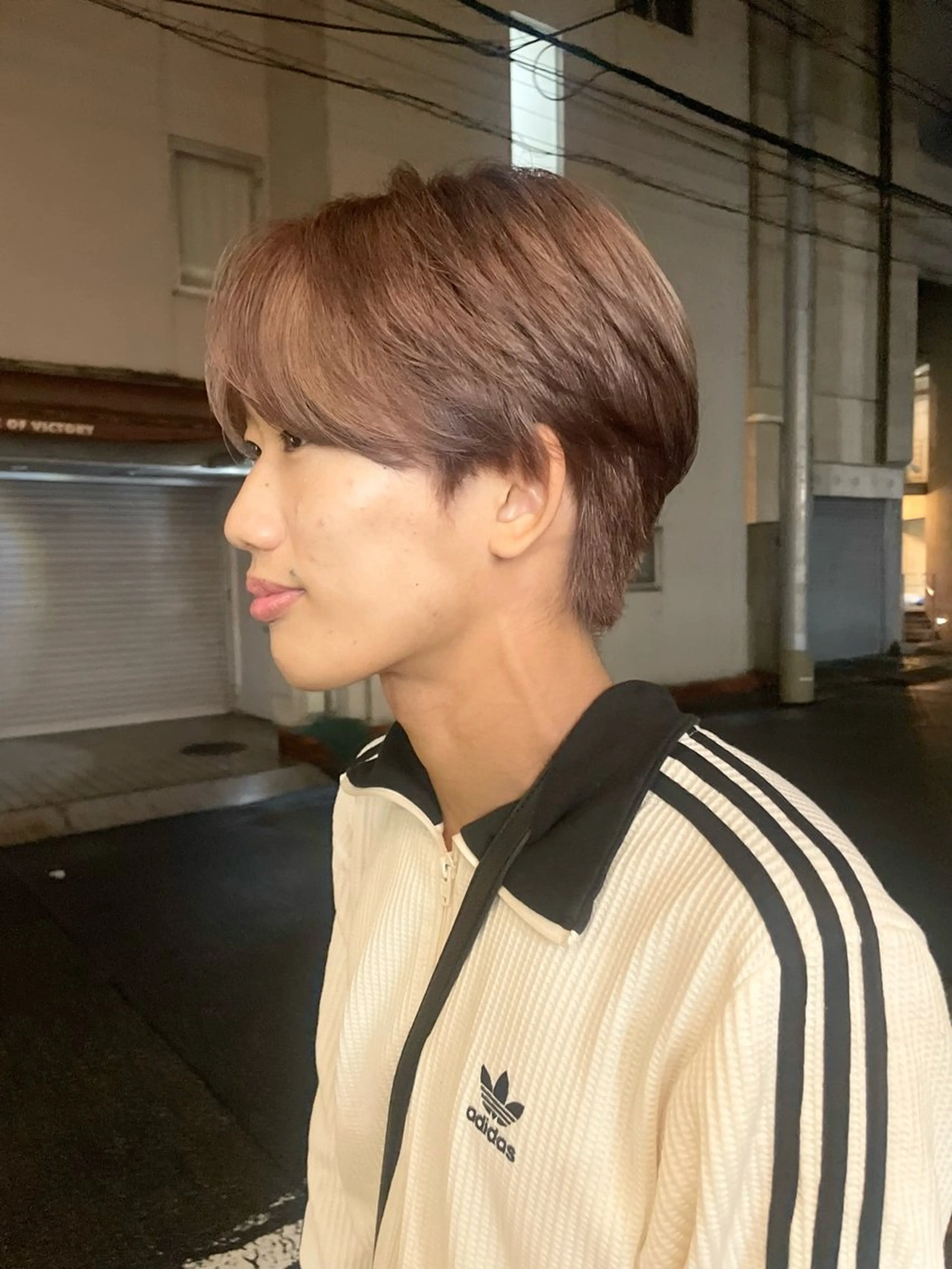 ショート カラー メンズ メンズブリーチ ベージュカラー ブリーチ ピンクカラー ピンクベージュ ヘアカラー リカ/ハイトーン ・オリーブ🍀のヘアスタイル