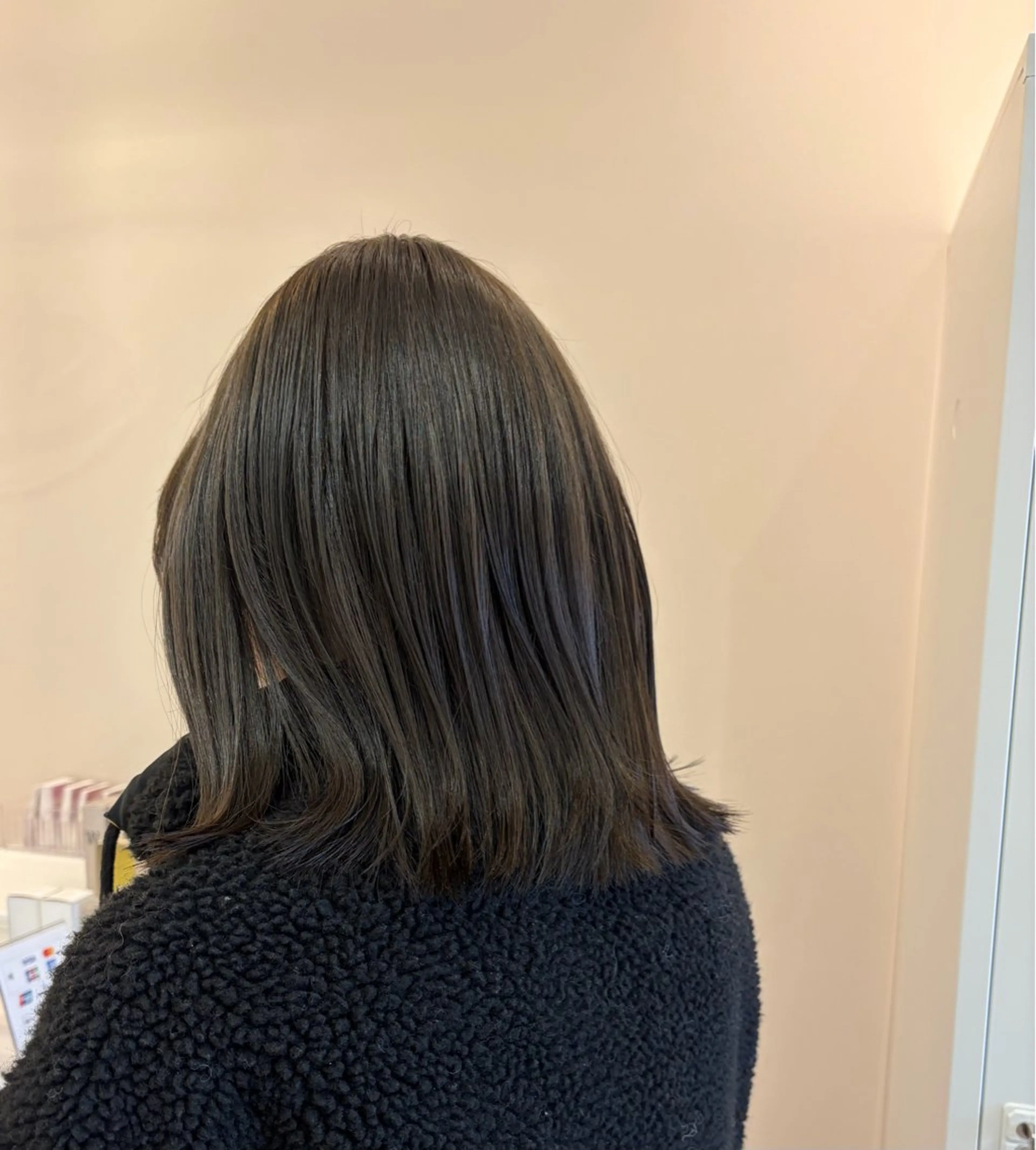 ミディアム カット ヘアカラー ａｉｋａ🐩 /艶カラー/レイヤーのヘアスタイル