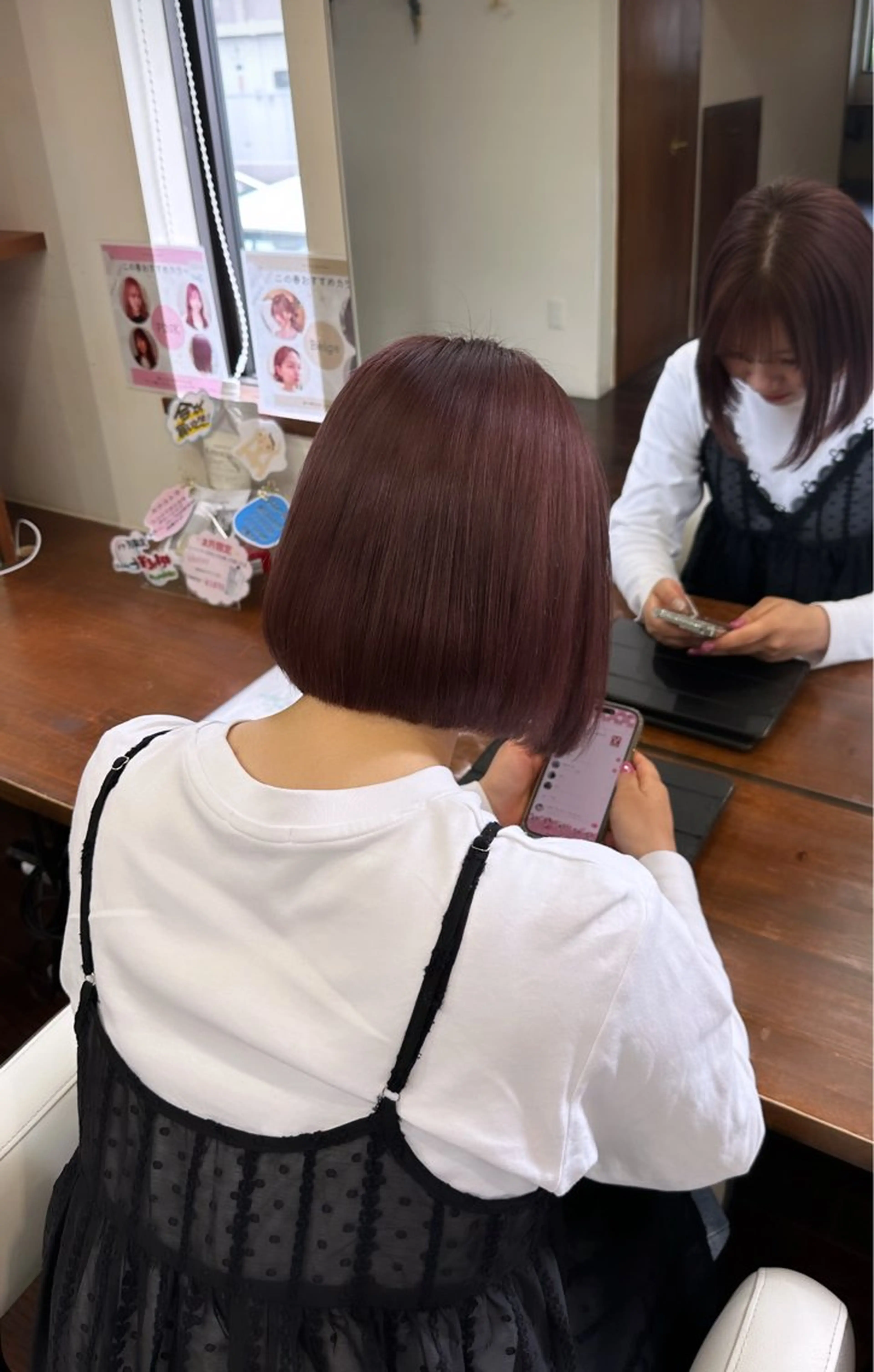 ショート カラー ヘアカラー トリートメント 梨菜/ハイトーン /ブリーチカラーのヘアスタイル