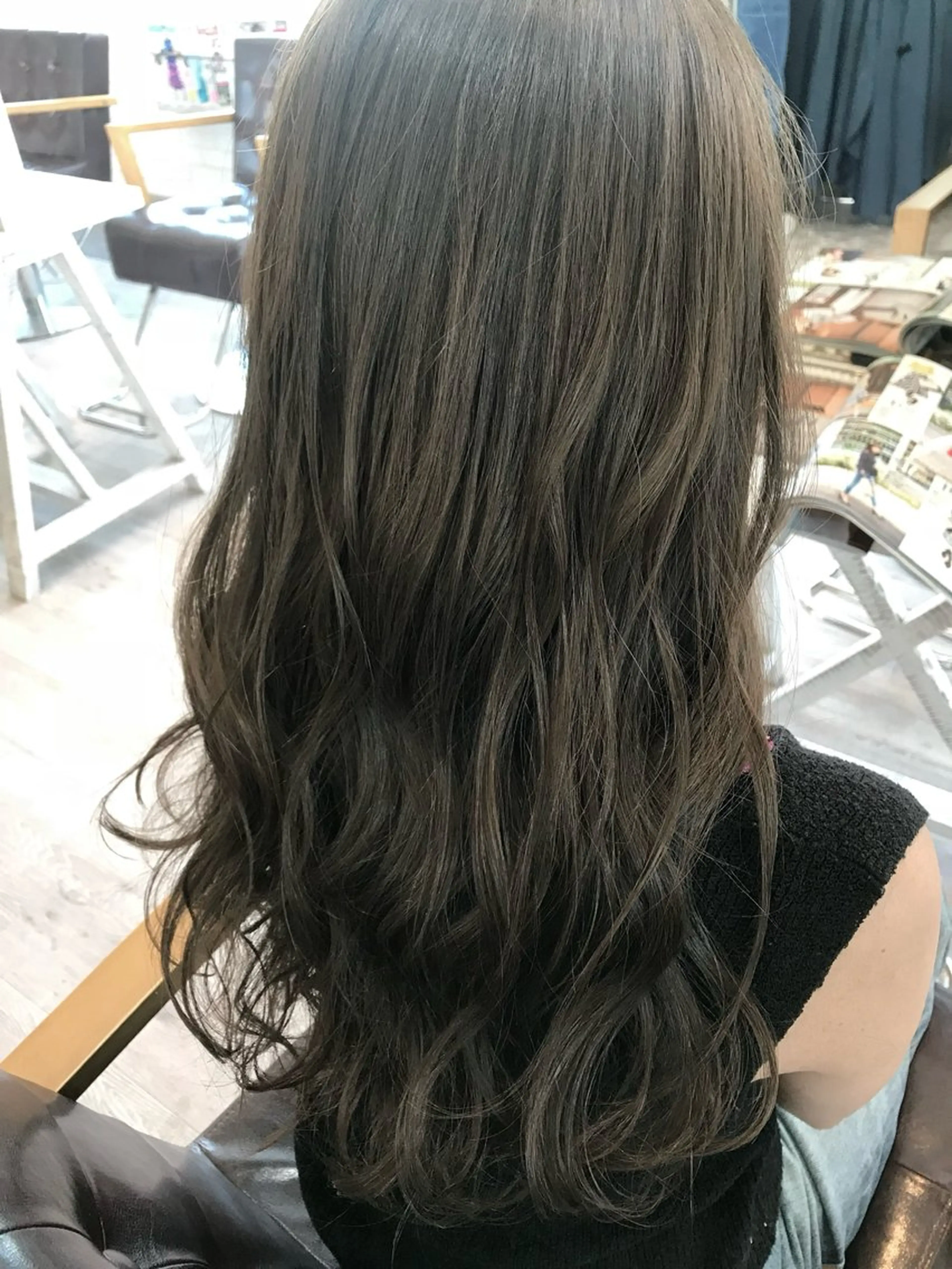 ロング カラー AUBE hair ales福岡平尾店所属・塚本 昂のヘアスタイル